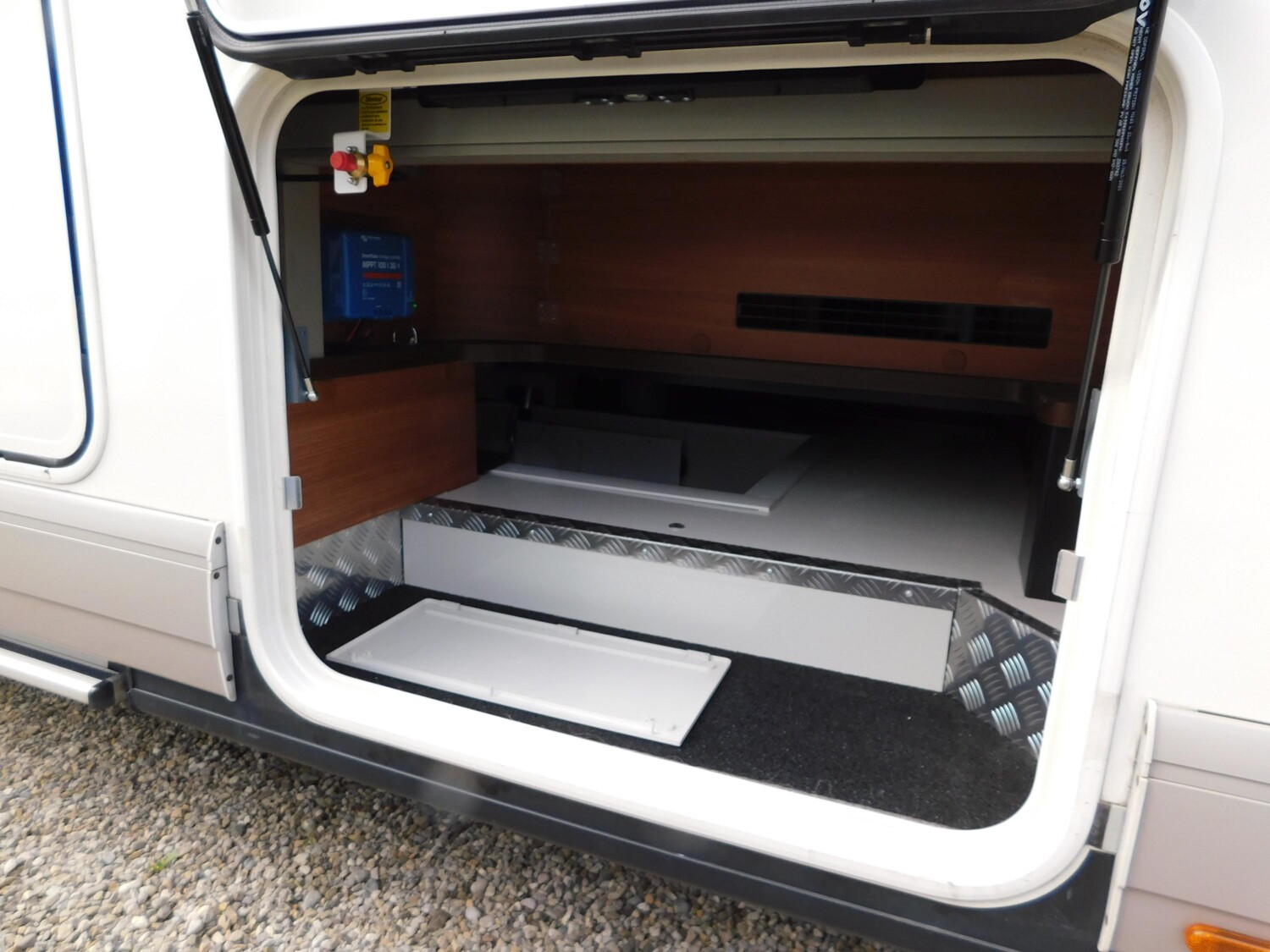 Carthago chic c-line I 6.2 XL QB E+P Stützen, Luftfeder - Carthago Reisemobil 2020 - Bild 23 Carthago chic c-line I 6.2 XL QB E+P Stützen, Luftfeder - Bild 23