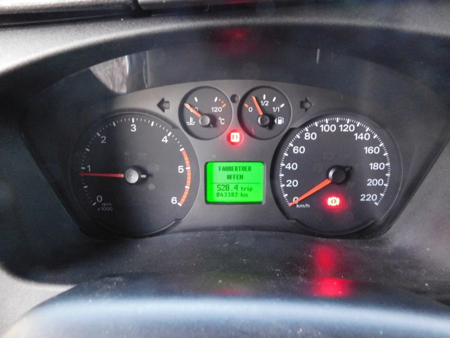 Challenger Sonstige Birthday 34 Markise, Dachklima, Fahrradträger - Bild 7