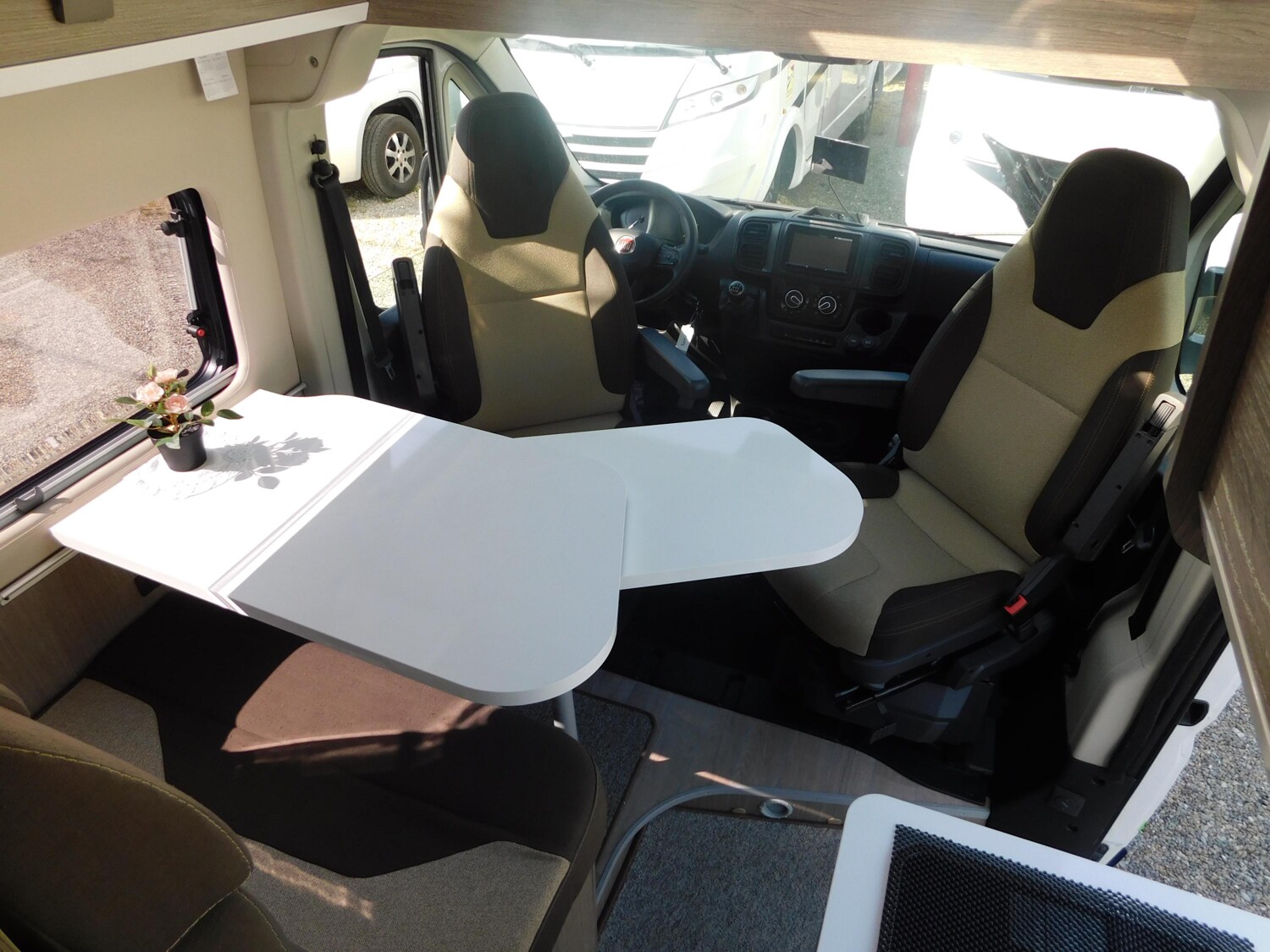 Chausson Van 594 Markise, Navi+RFK uvm. - Bild 17