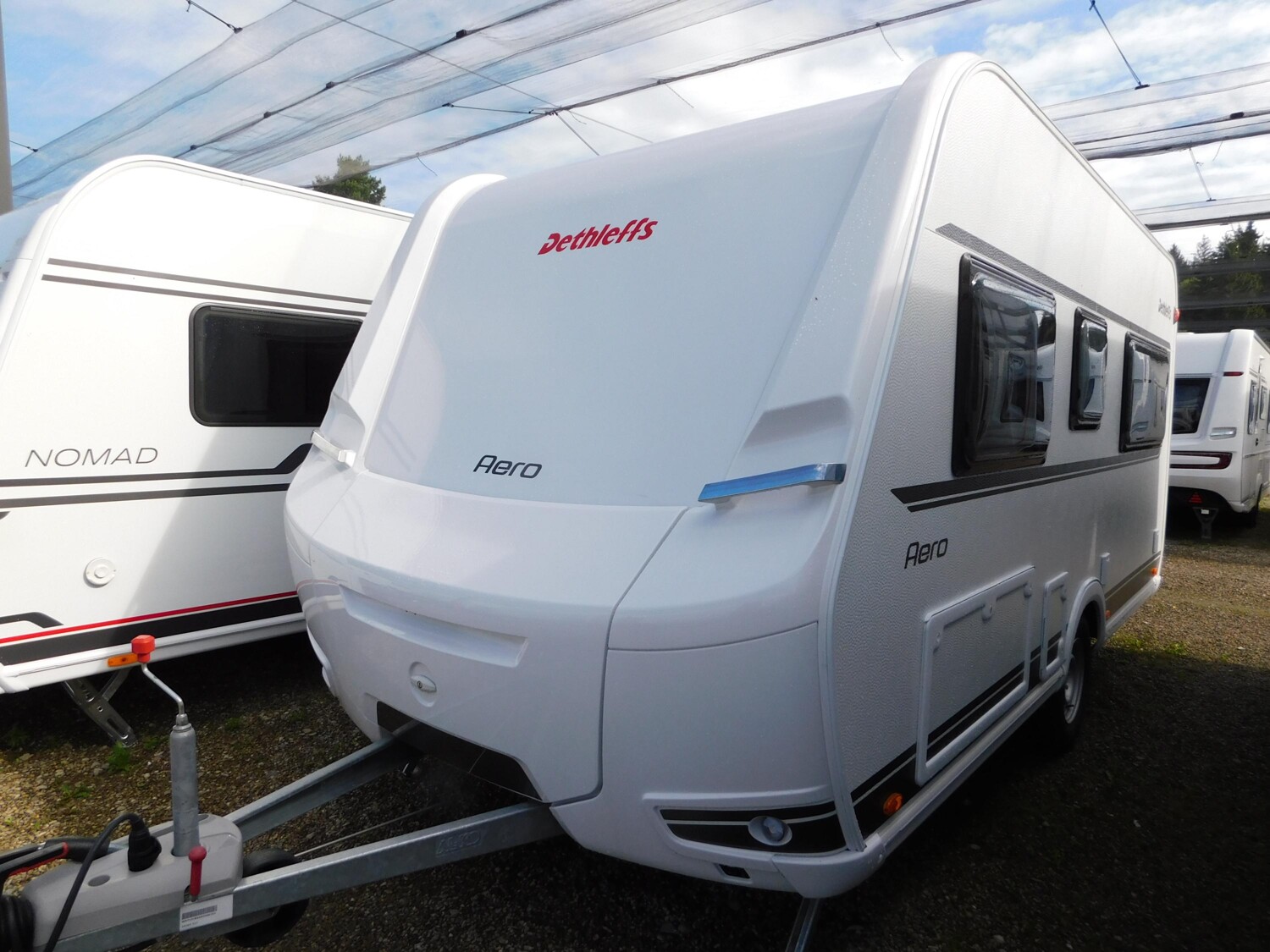 Dethleffs Aero 410 QS Duschpaket, Stauklappe links, 1700Kg - Dethleffs Caravan 2024 - Bild 2 Dethleffs Aero 410 QS Duschpaket, Stauklappe links, 1700Kg - Bild 2