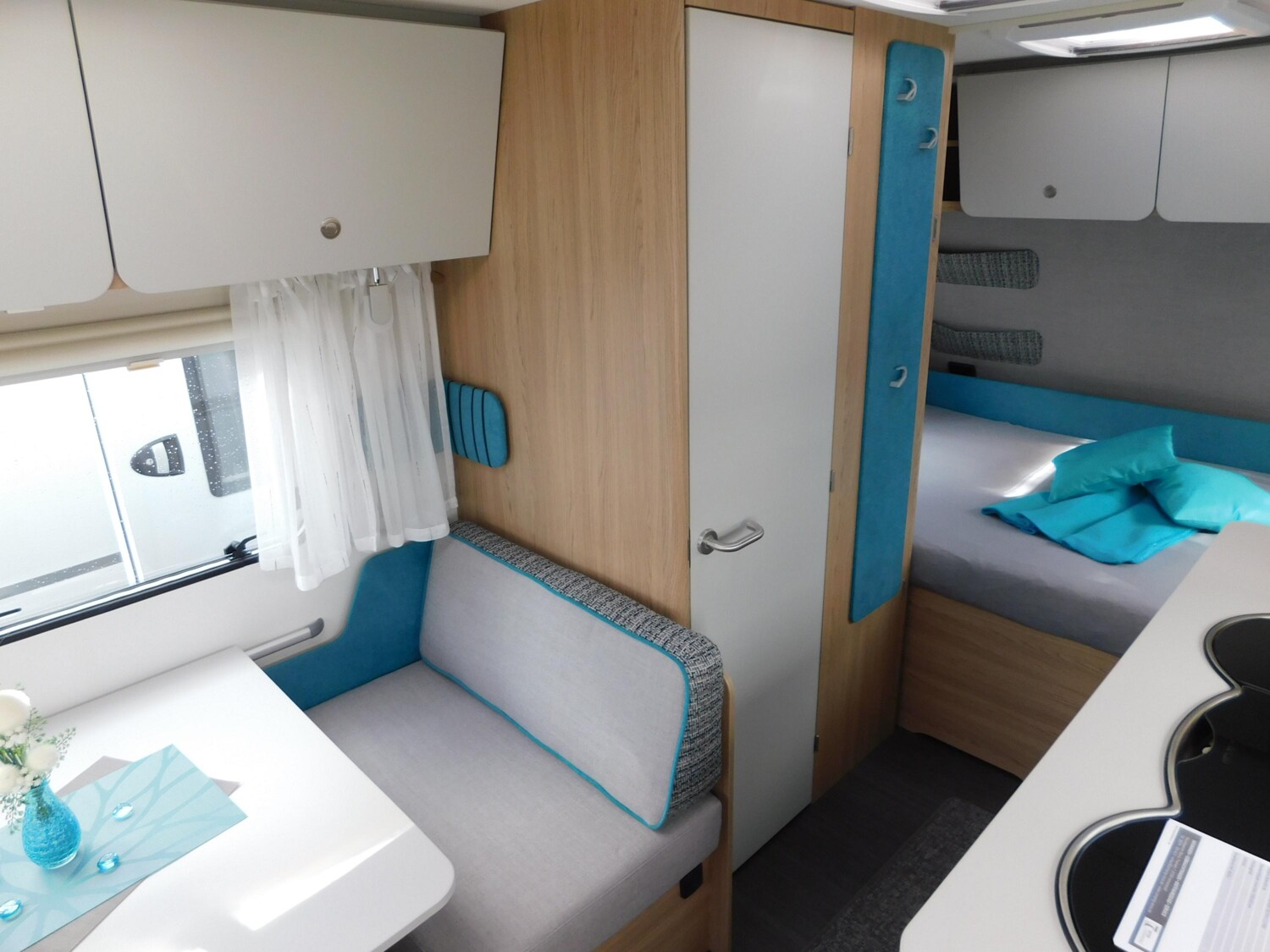 Dethleffs Aero 410 QS Duschpaket, Stauklappe links, 1700Kg - Dethleffs Caravan 2024 - Bild 5 Dethleffs Aero 410 QS Duschpaket, Stauklappe links, 1700Kg - Bild 5