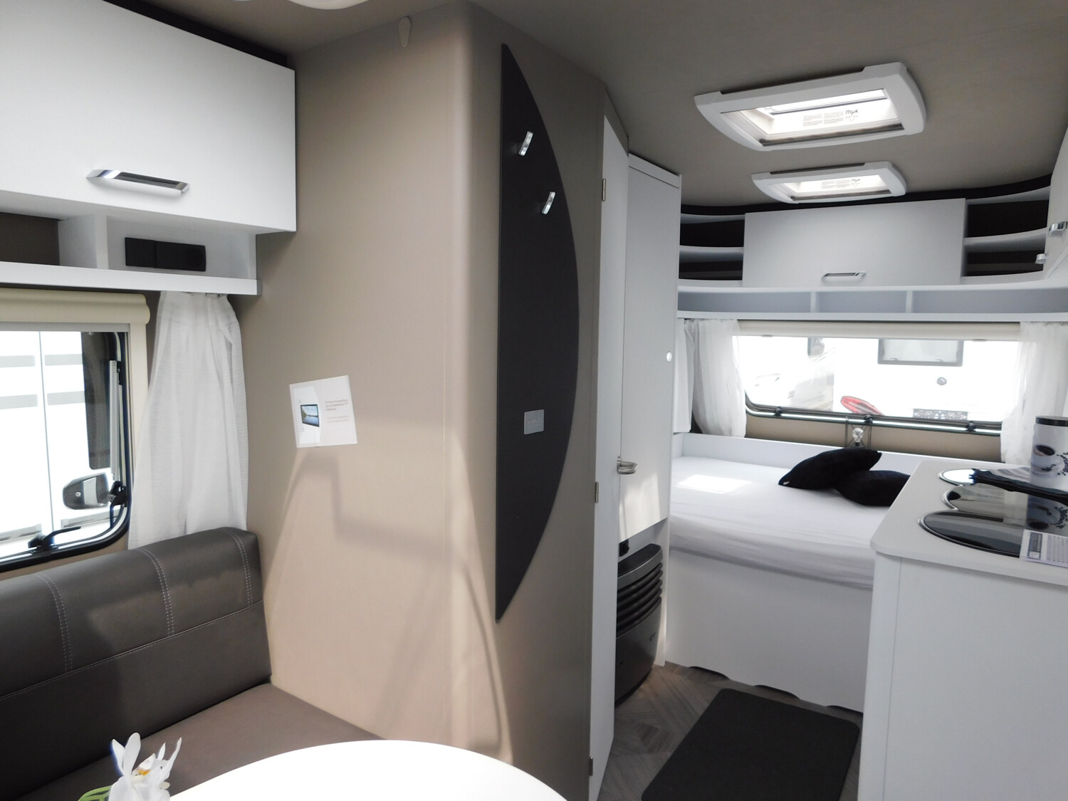 Dethleffs c-go 415 QL Bugfenster, 650 Kg Zuladung ! - Bild 8