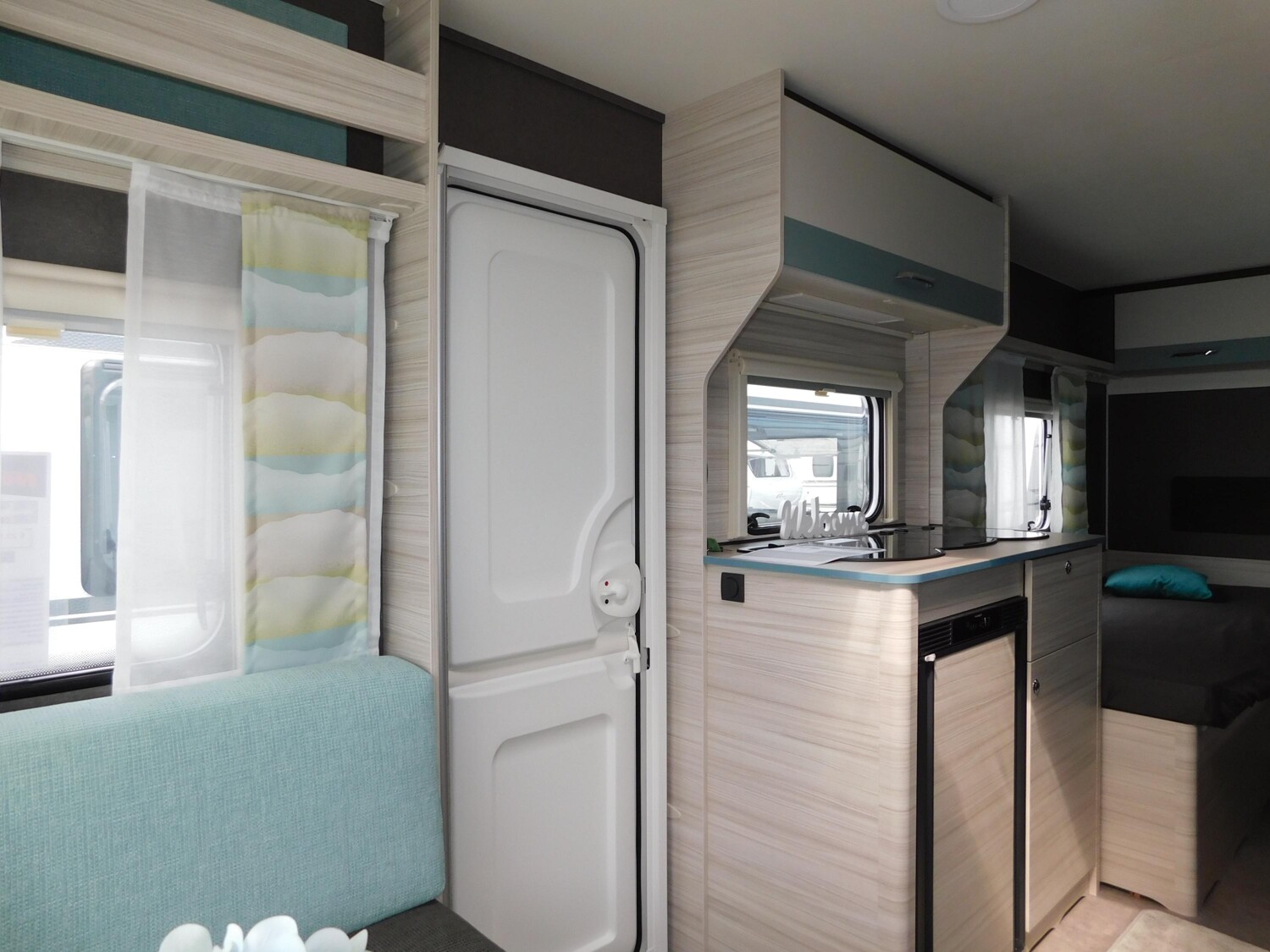 Dethleffs c-joy 460 LE zus. Stauklappe, Toilettenfenster - Bild 6
