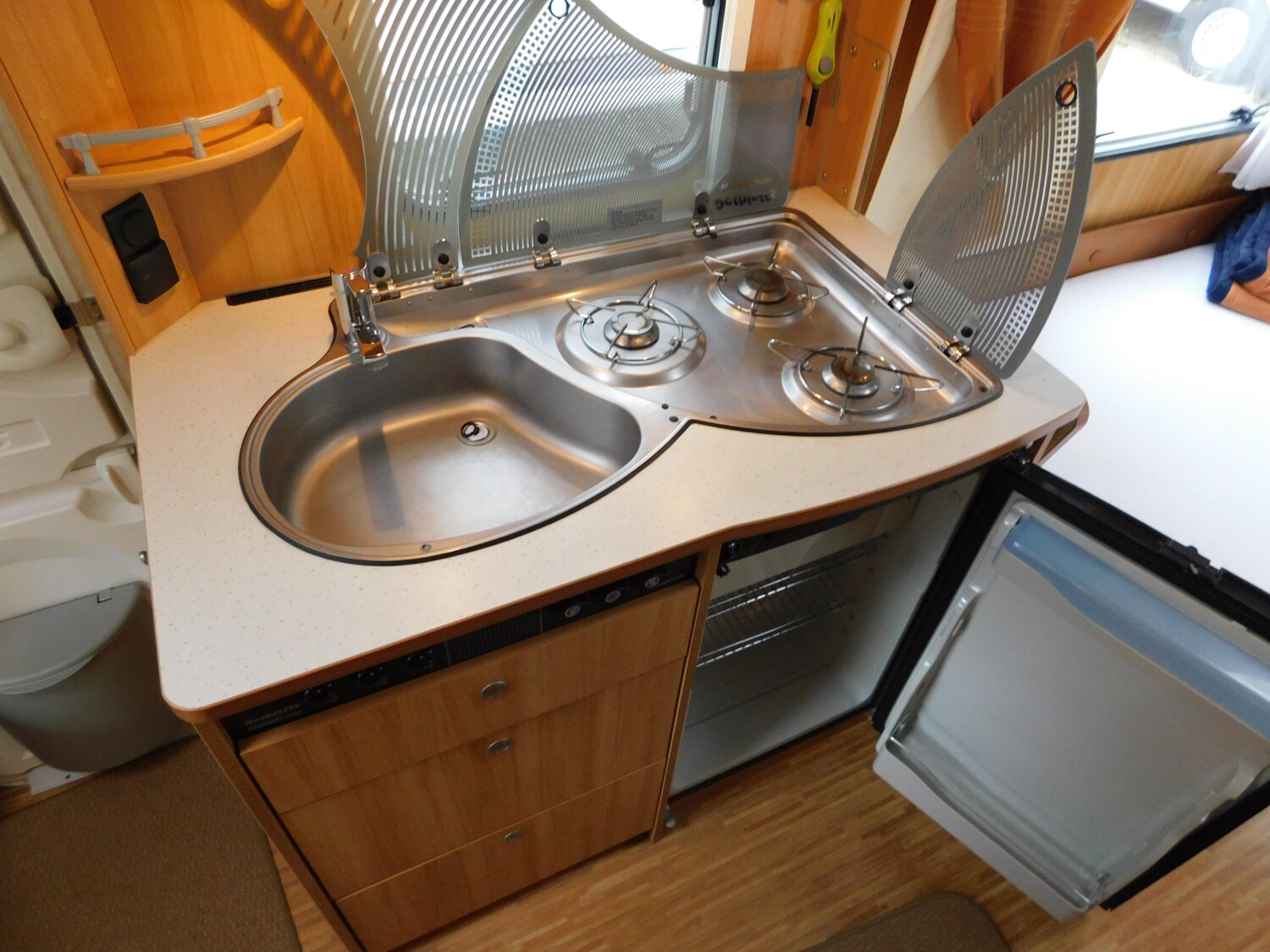 Dethleffs Camper 470 V Mover+Autark, aus 1. Hand - Bild 11