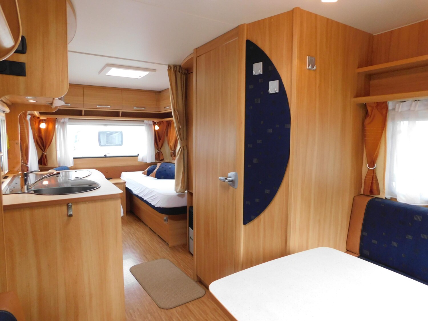 Dethleffs Camper 470 V Mover+Autark, aus 1. Hand - Bild 6