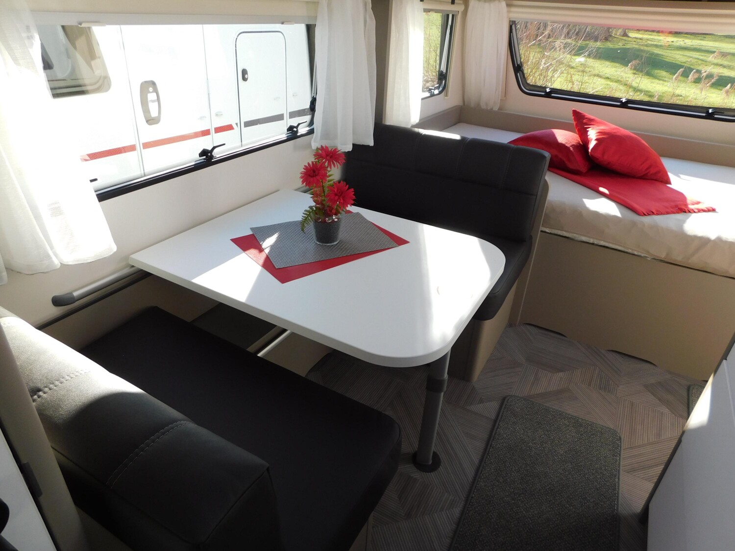 Dethleffs c-go Active 495 QSK Safety-Paket + Bugfenster - Bild 6