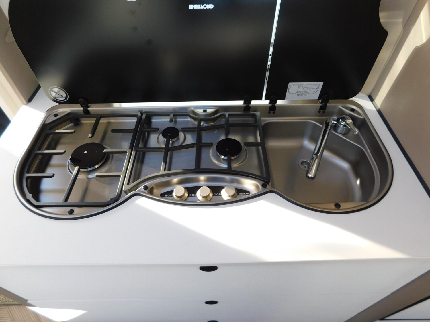 Dethleffs c-go Active 495 QSK Safety-Paket + Bugfenster - Bild 9