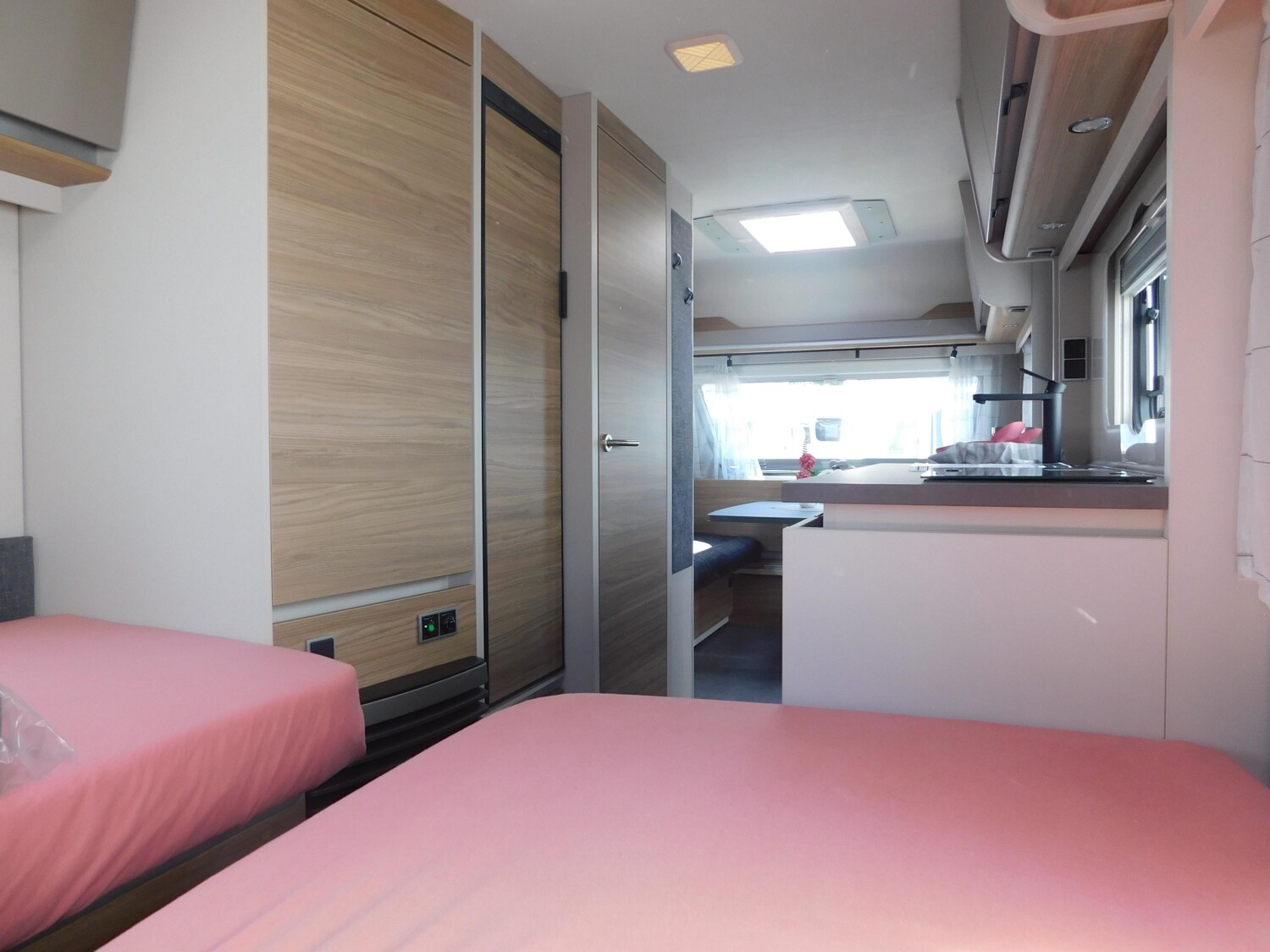 Dethleffs Nomad 510 LE Sicherheitspaket, Einzelbett-Auszug - Bild 9