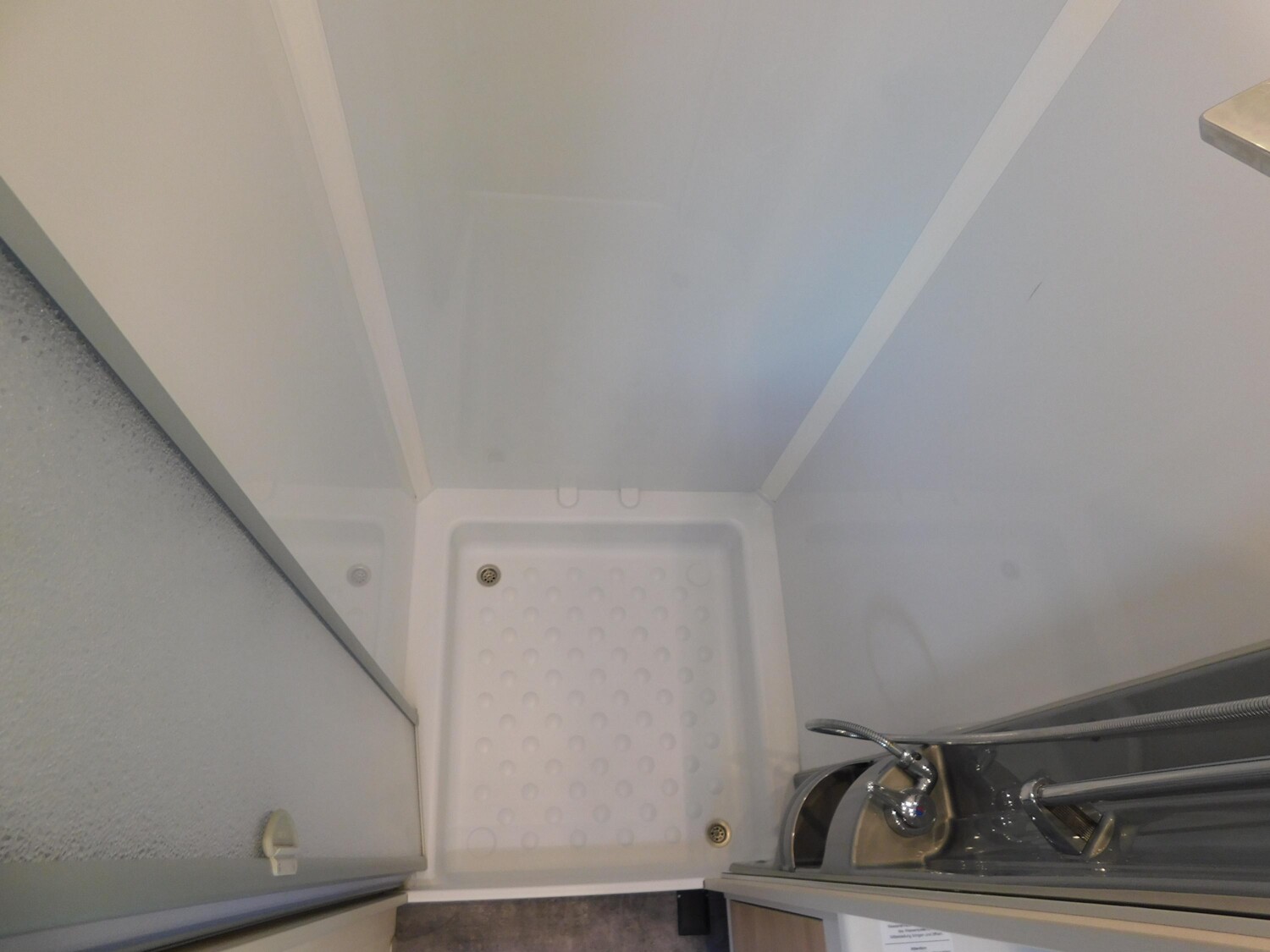 Dethleffs Nomad 520 ELT Mover, Klima, Autark, Combi 6E - Bild 10