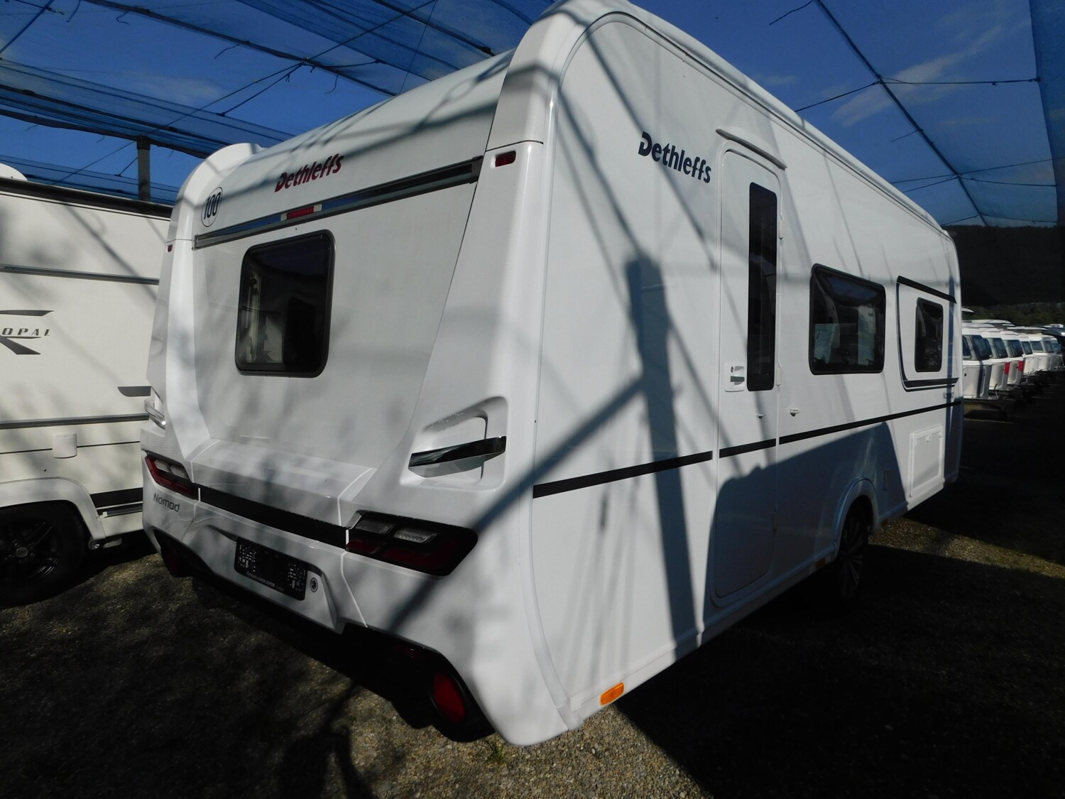 Dethleffs Nomad 520 ELT Mover, Klima, Autark, Combi 6E - Bild 3