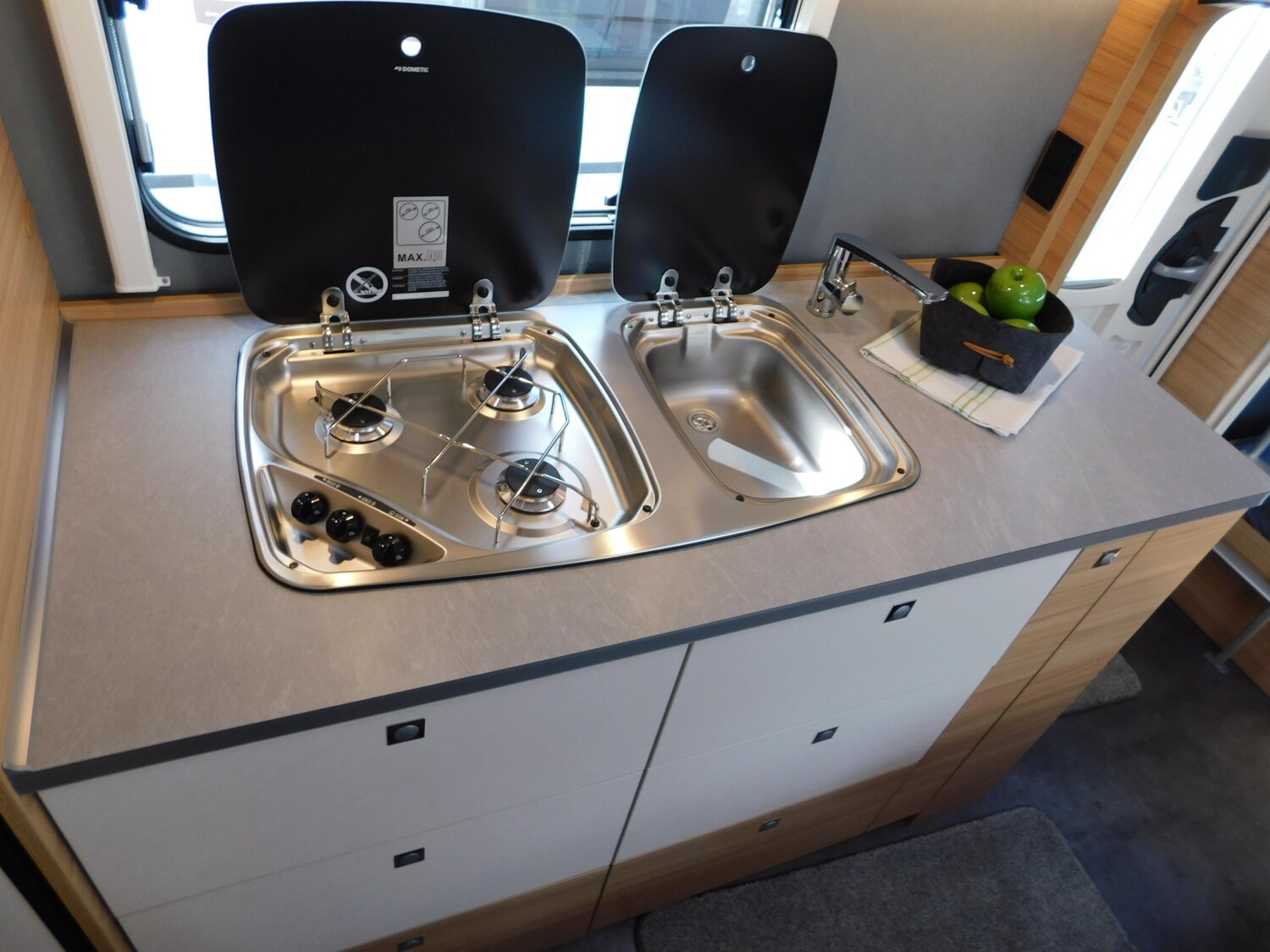 Dethleffs Camper 530 FSK Dachklima,Autark,ATC,Duo-Control - Bild 13