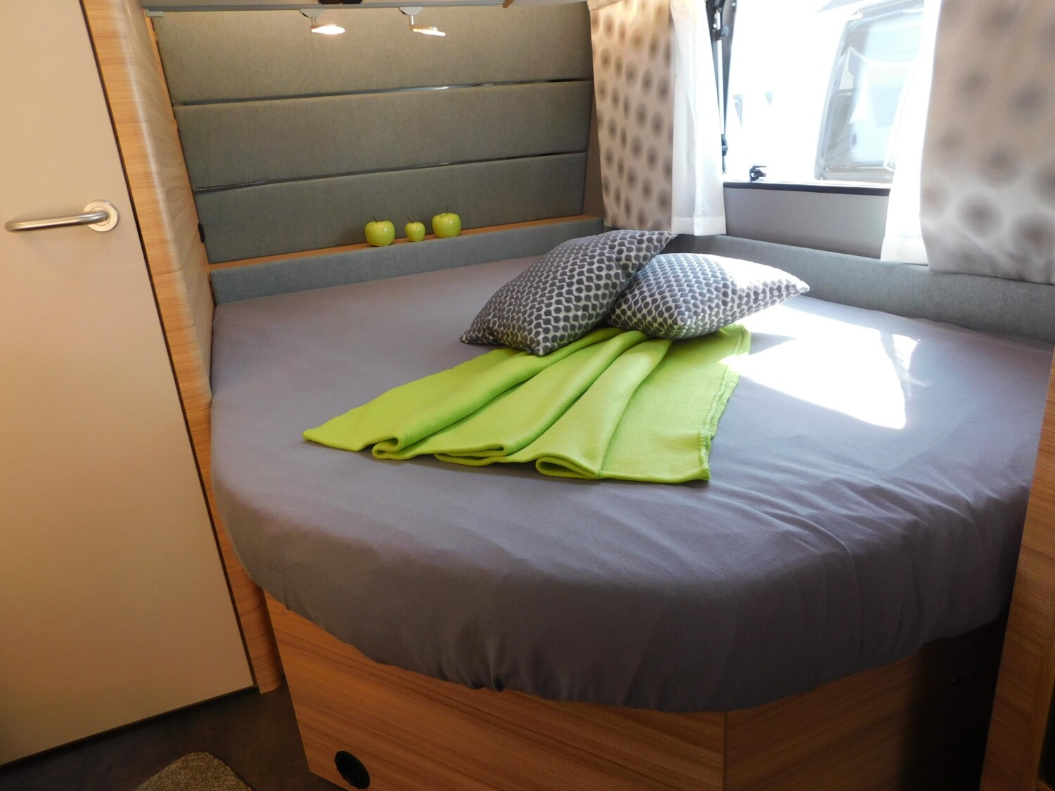 Dethleffs Camper 530 FSK Dachklima,Autark,ATC,Duo-Control - Bild 14