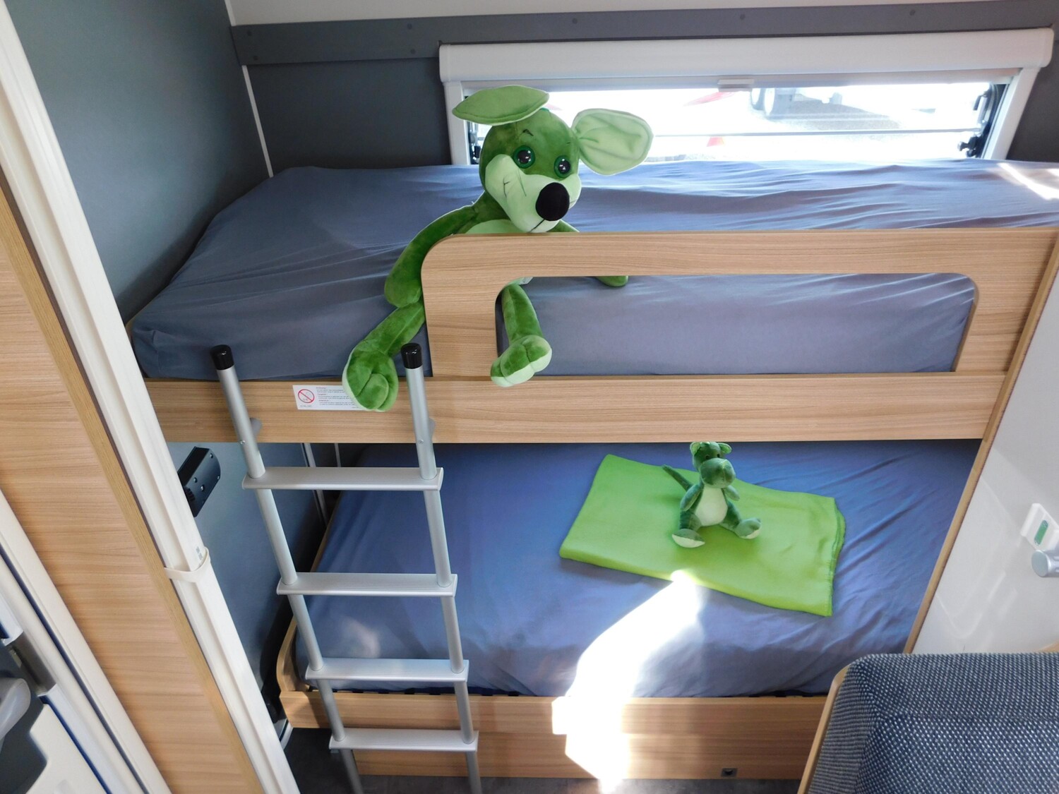 Dethleffs Camper 530 FSK Dachklima,Autark,ATC,Duo-Control - Bild 11