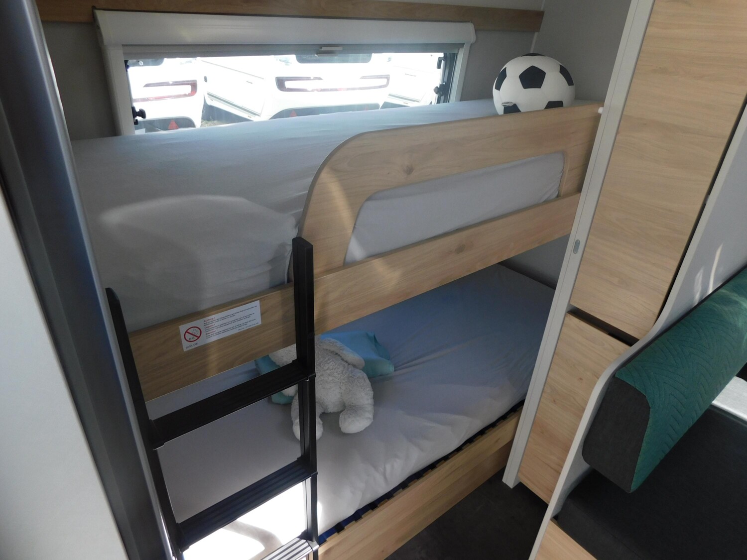 Dethleffs Camper 530 FSK Toilette alternativ, Combi6E, ATC - Bild 6