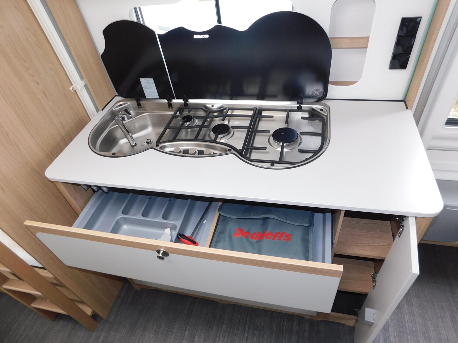 Dethleffs Aero 530 KR up Mover+Klima+WiGo-Rolli+DuoControl - Dethleffs Caravan 2023 - Bild 11 Dethleffs Aero 530 KR up Mover+Klima+WiGo-Rolli+DuoControl - Bild 11