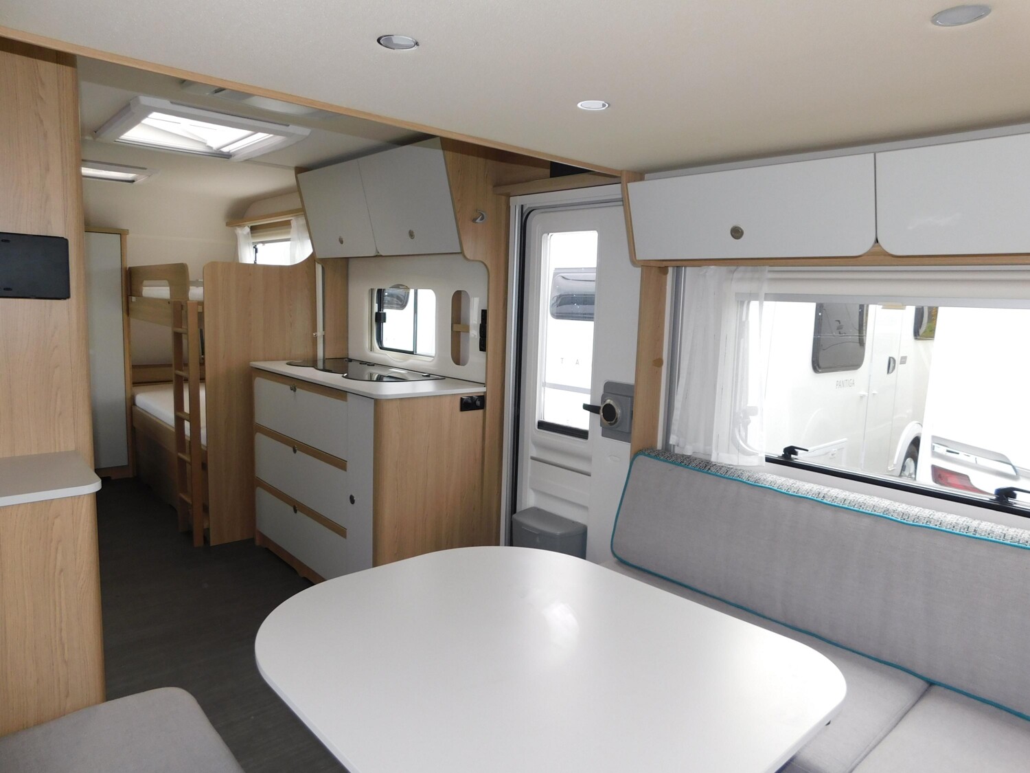 Dethleffs Aero 530 KR up Mover+Klima+WiGo-Rolli+DuoControl - Dethleffs Caravan 2023 - Bild 8 Dethleffs Aero 530 KR up Mover+Klima+WiGo-Rolli+DuoControl - Bild 8