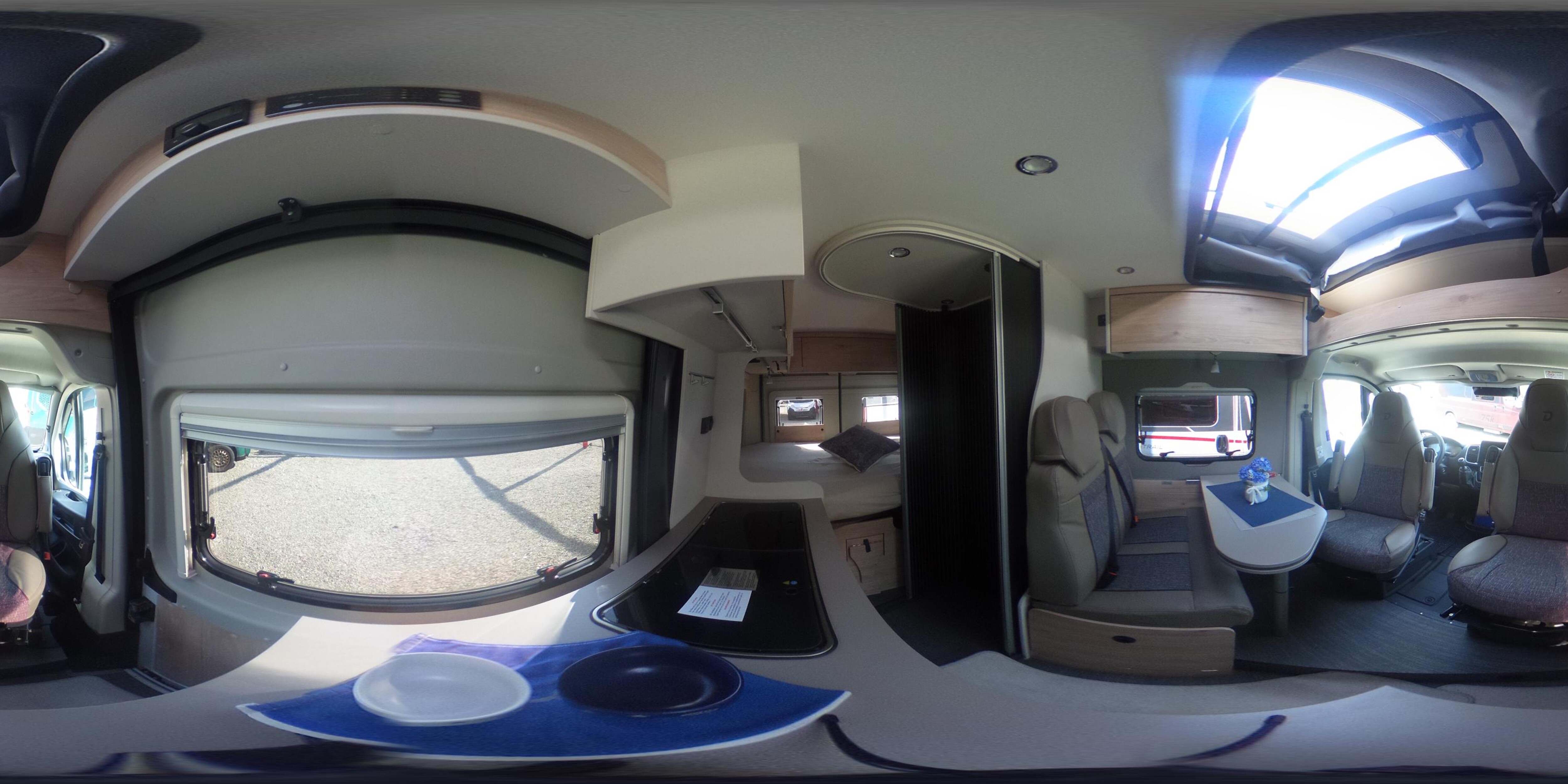 360° Ansicht Dethleffs Globetrail 540 DR 95-Jahre-Paket + Schlafdach