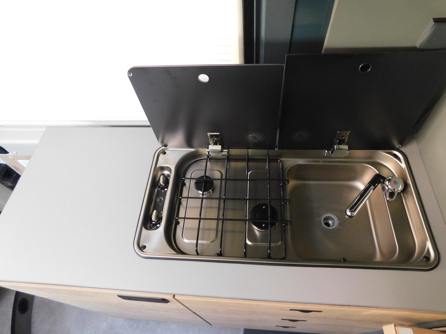 Dethleffs Globetrail 540 DR Fiat 95-Jahre-Paket+Schlafdach - Bild 11