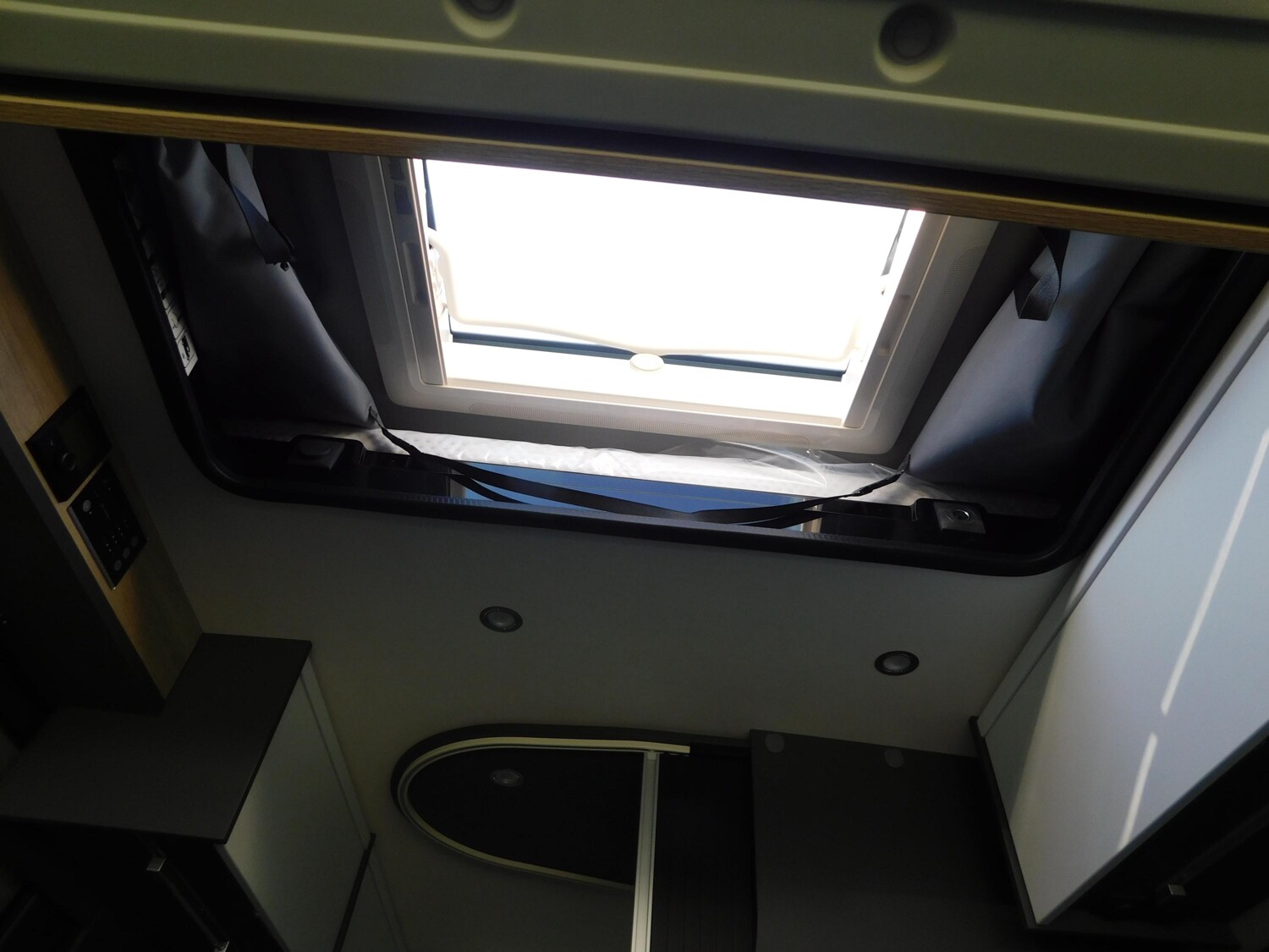 Dethleffs Globetrail 540 DR Fiat 95-Jahre-Paket+Schlafdach - Bild 14