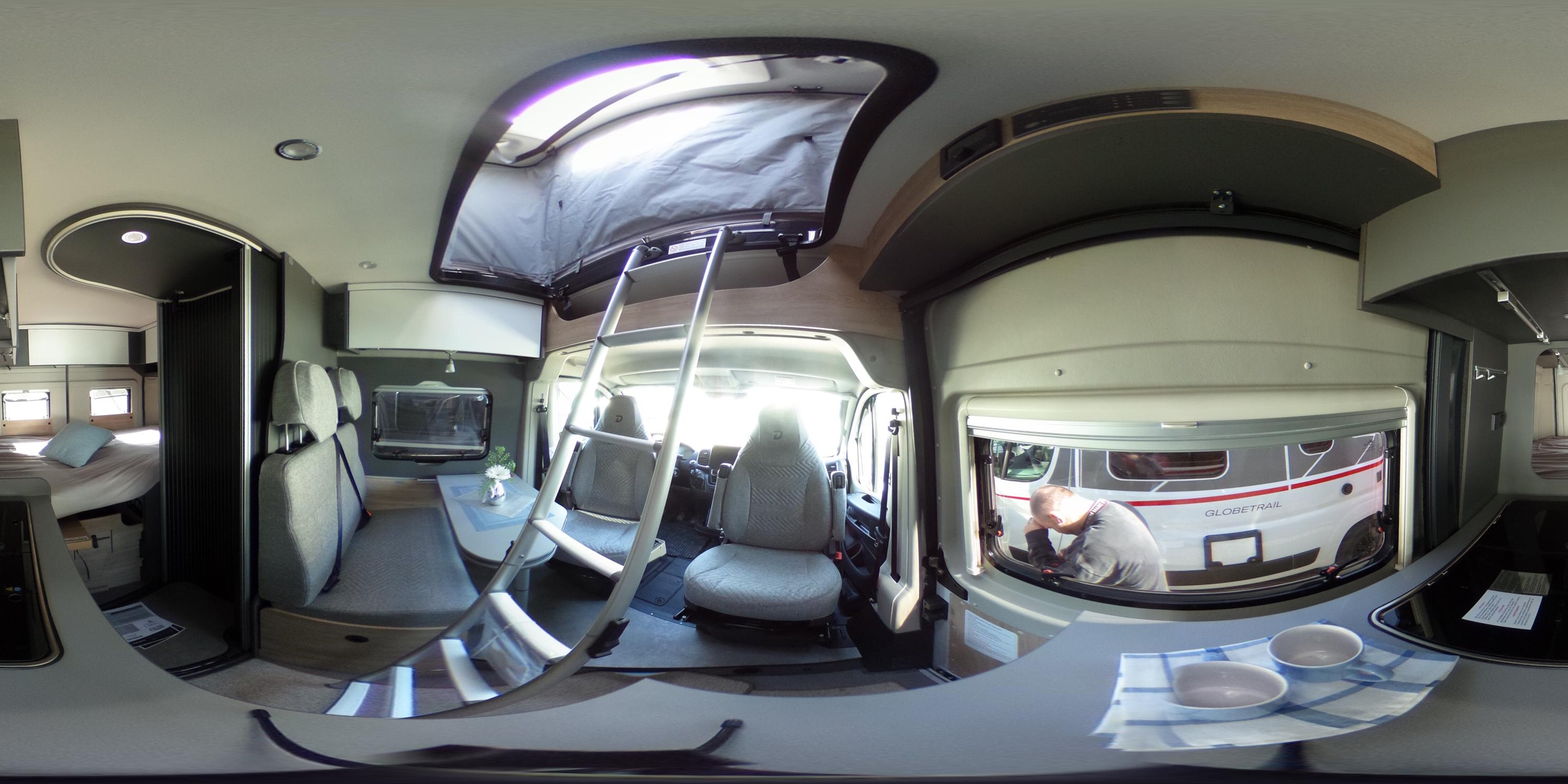 360° Ansicht Dethleffs Globetrail 540 DR Fiat 95-Jahre-Paket+Schlafdach