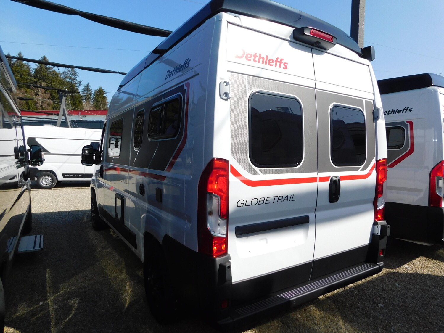 Dethleffs Globetrail 540 DR Fiat 95-Jahre-Paket+Schlafdach - Bild 4