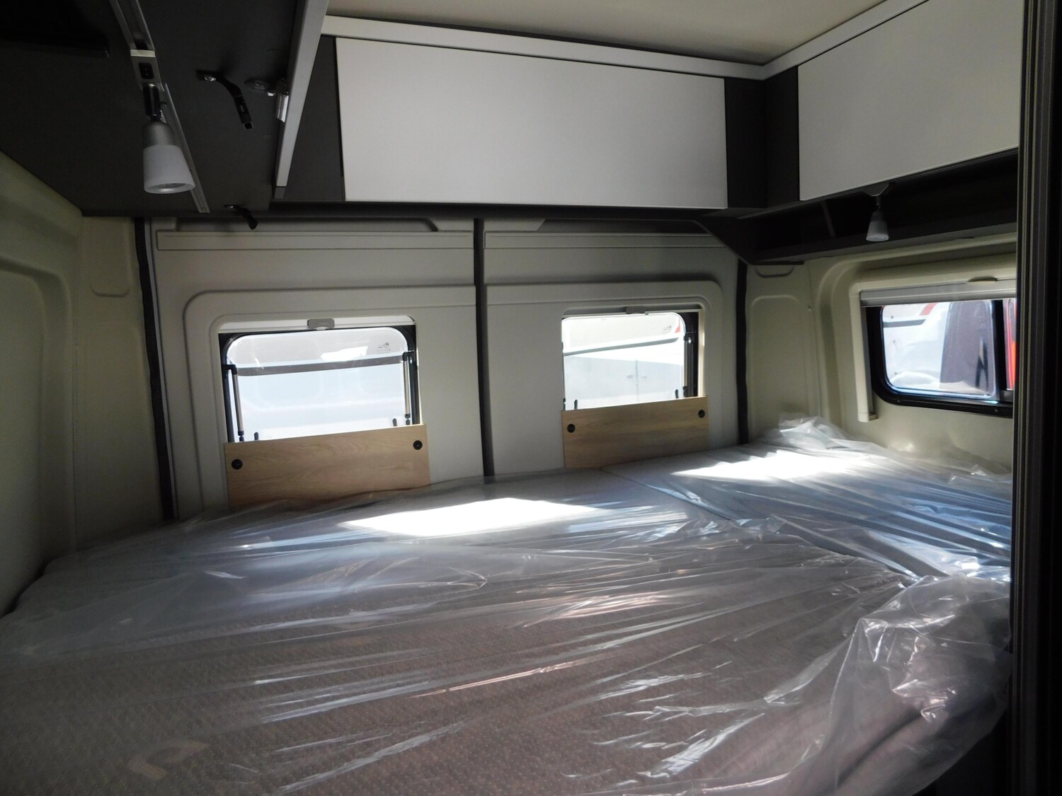 Dethleffs Globetrail 540 DR Fiat 95-Jahre-Paket+Schlafdach - Bild 9