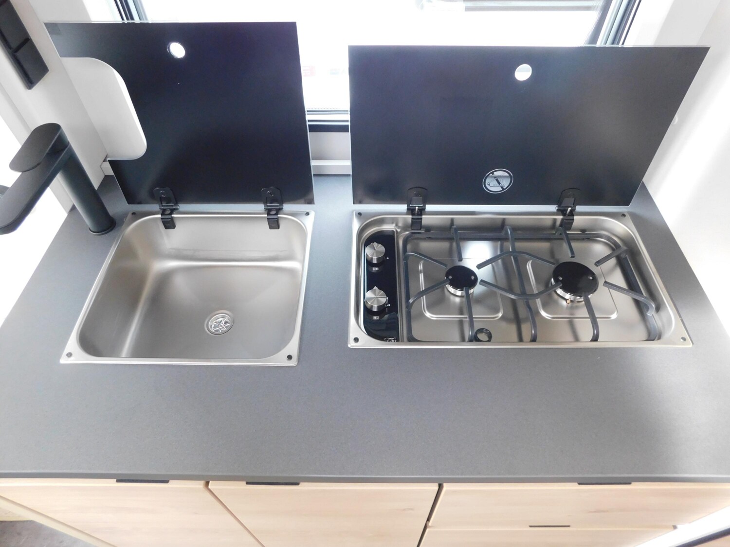 Dethleffs Camper 540 QMK Dusch-&Sicherheitspaket, 2T-Achse - Bild 10