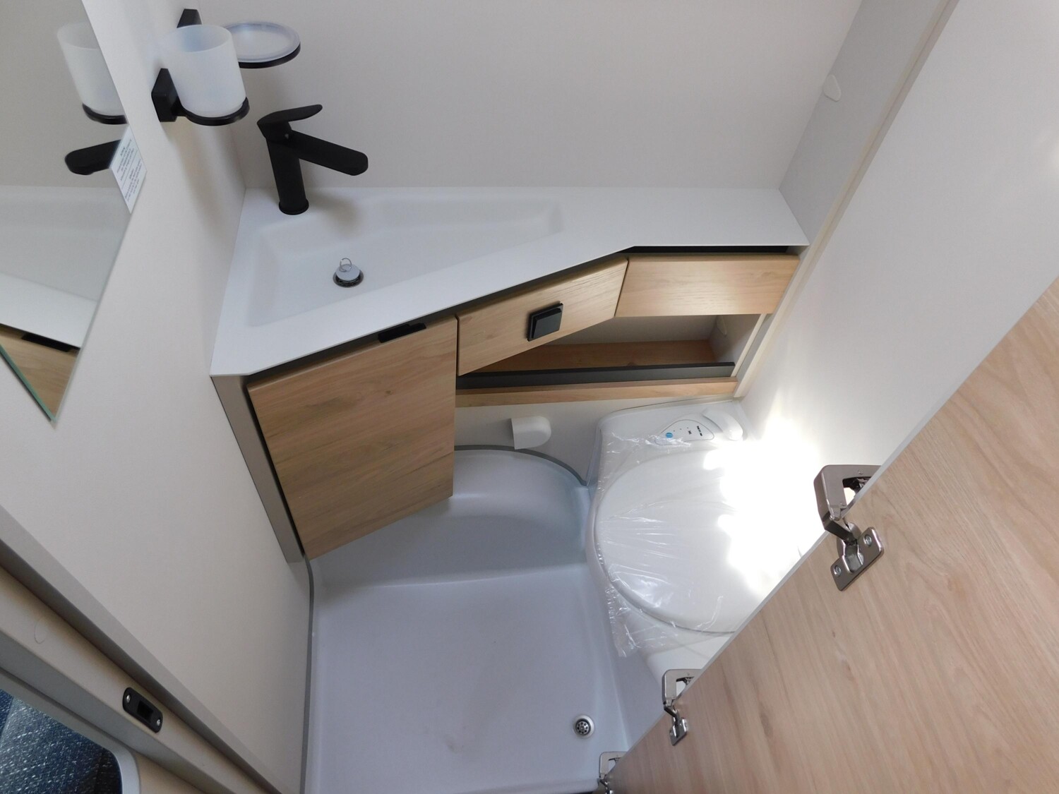Dethleffs Camper 550 ESK Sicherheitspaket, 2T-Achse - Bild 10