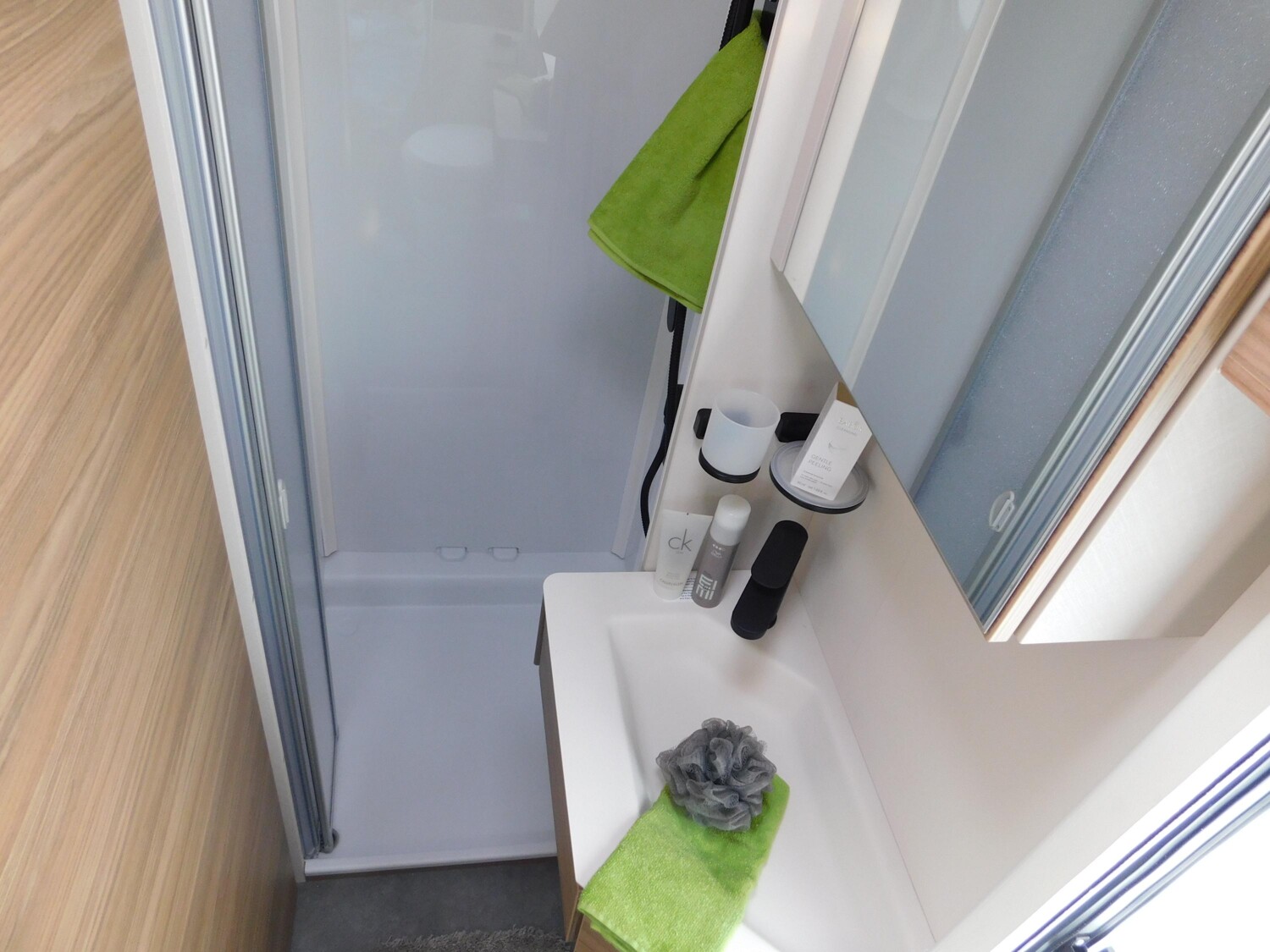 Dethleffs Nomad 560 FMK Toilette alternativ+Combi6E+ATC - Bild 13