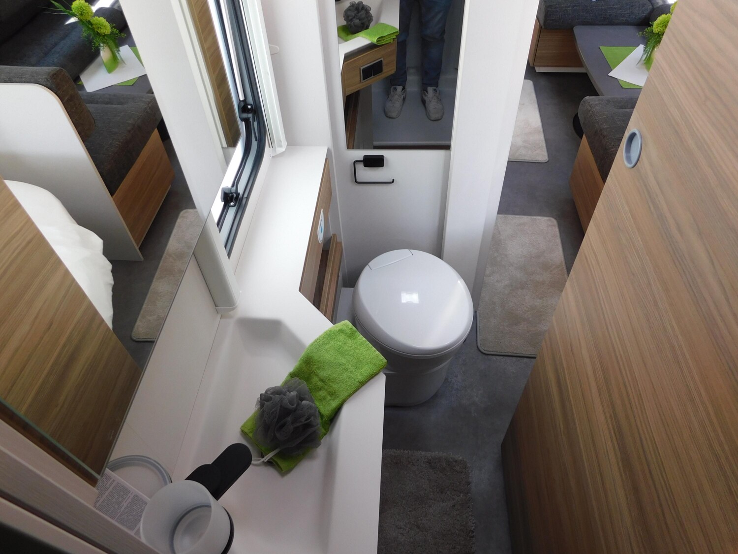 Dethleffs Nomad 560 FMK Toilette alternativ+Combi6E+ATC - Bild 14