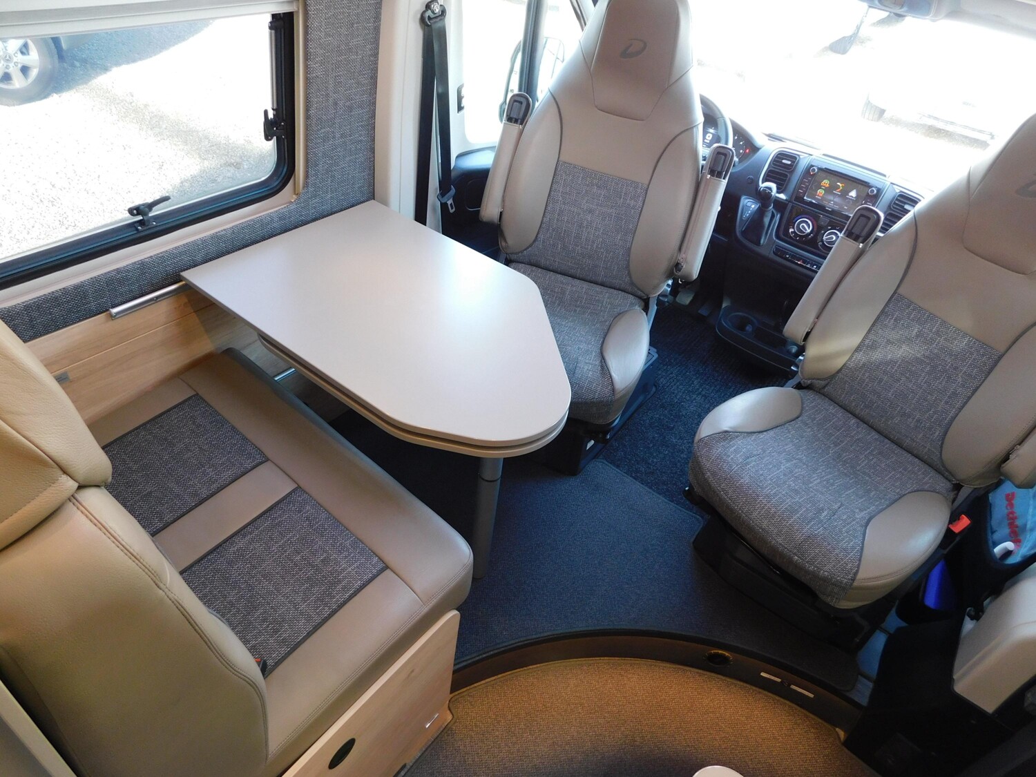 Dethleffs Globetrail 600 9G-Automatik, AHK, Navi+RFK, TV - Bild 13