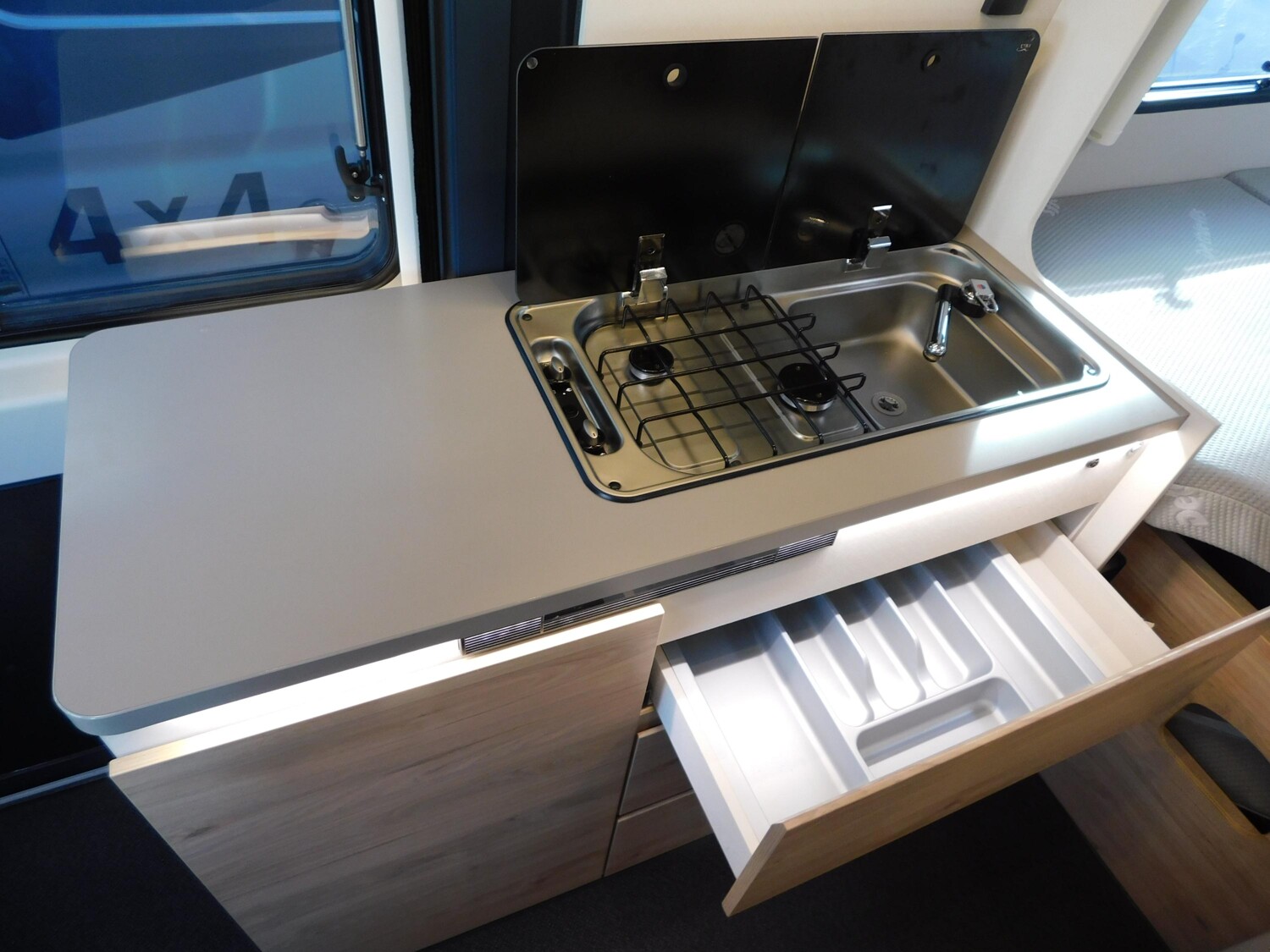 Dethleffs Globetrail 600 9G-Automatik, AHK, Navi+RFK, TV - Bild 15