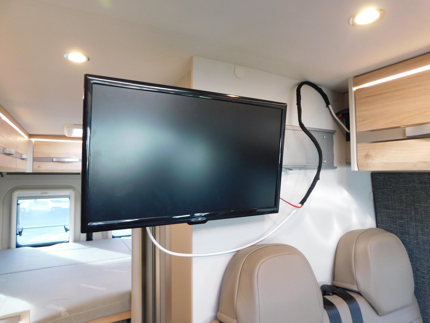 Dethleffs Globetrail 600 9G-Automatik, AHK, Navi+RFK, TV - Bild 17