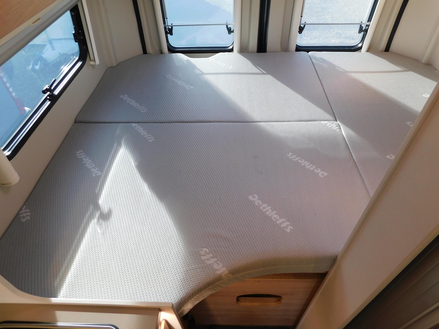 Dethleffs Globetrail 600 9G-Automatik, AHK, Navi+RFK, TV - Bild 19