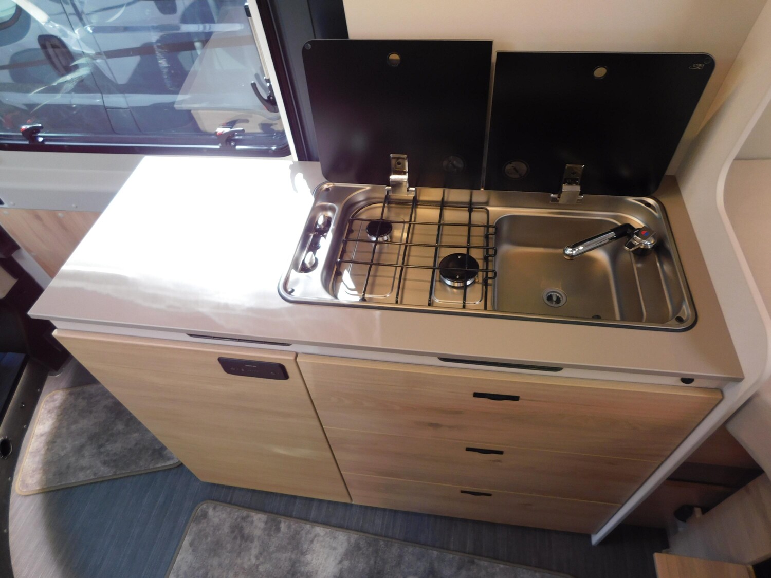 Dethleffs Globetrail 600 DK Fiat Automatik, Chassis-Paket - Bild 12