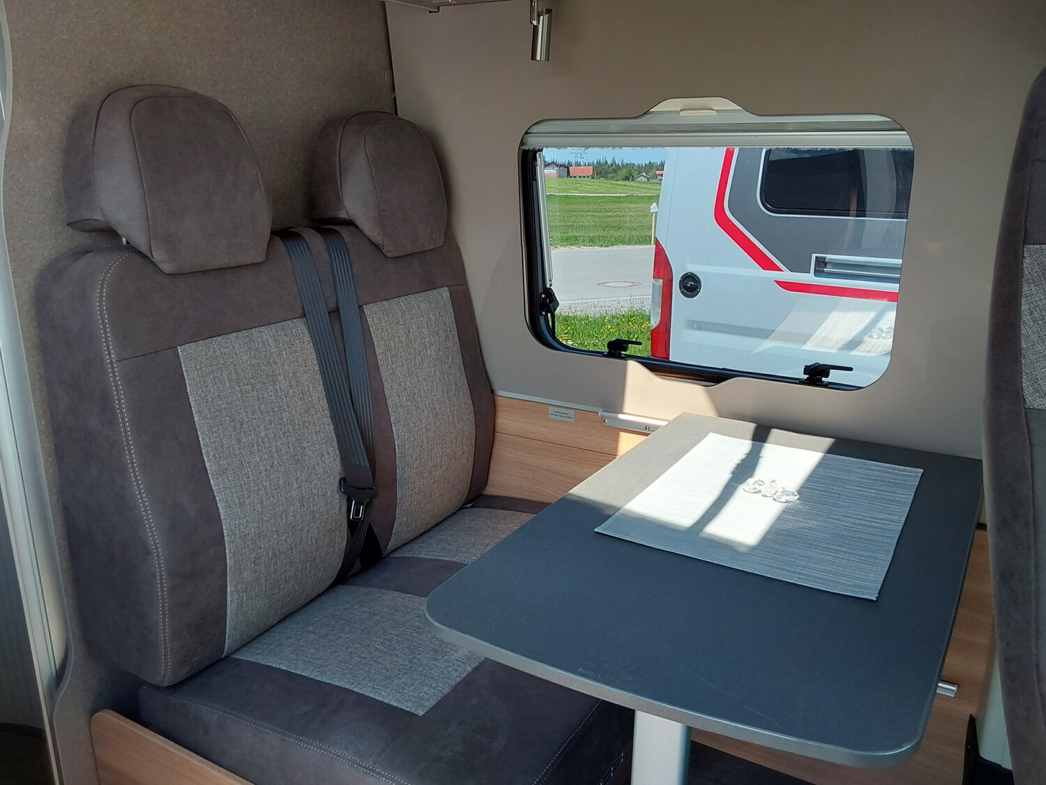 Dethleffs Globetrail Classic 600 DR Fiat mit Aufstelldach - Bild 5