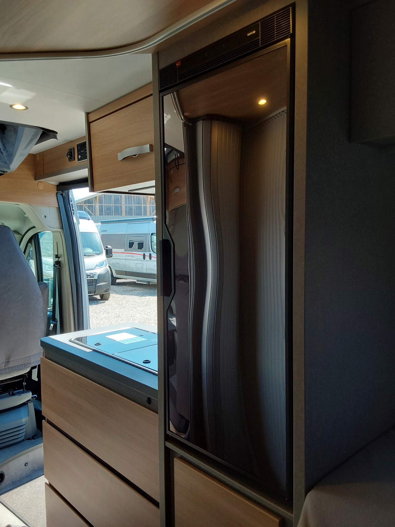 Dethleffs Globetrail Classic 600 DR Fiat mit Aufstelldach - Bild 7