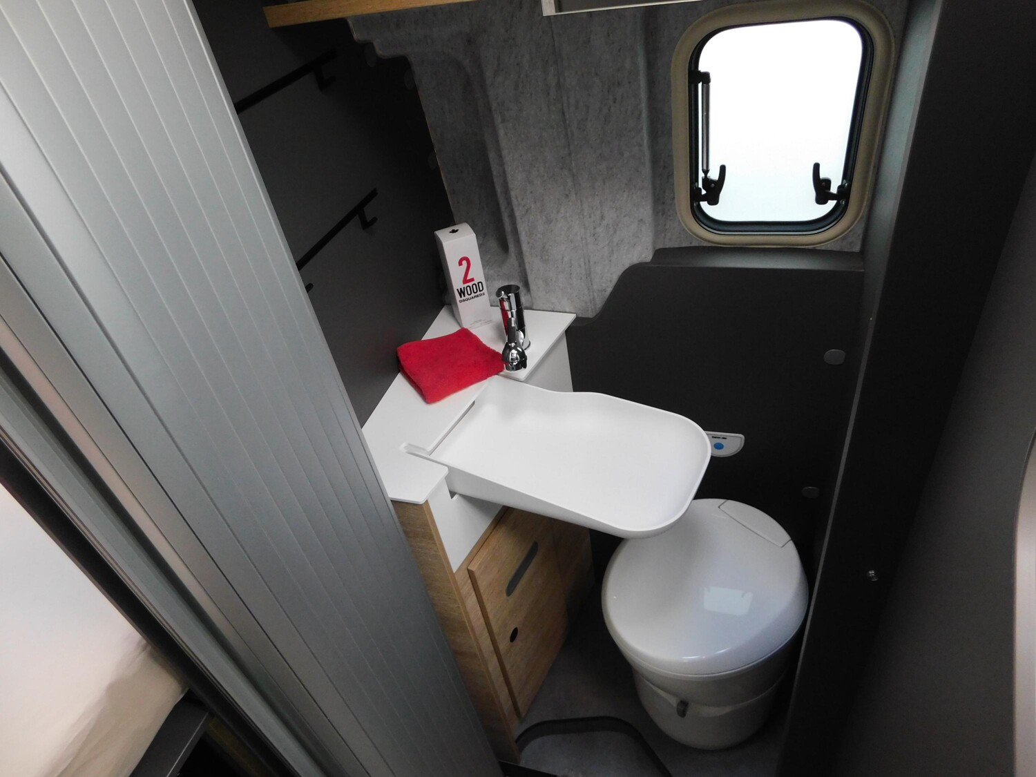 Dethleffs Globetrail Performance 600 DR VW - Bild 12