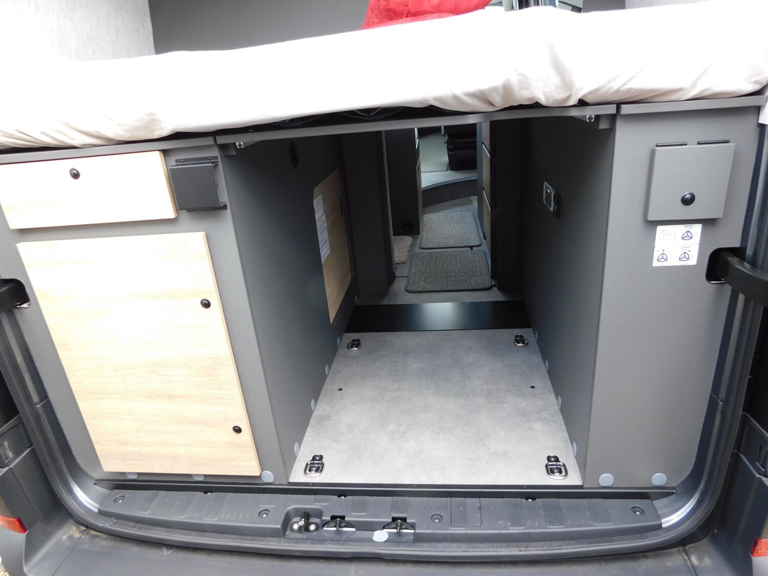 Dethleffs Globetrail Performance 600 DR VW - Bild 14