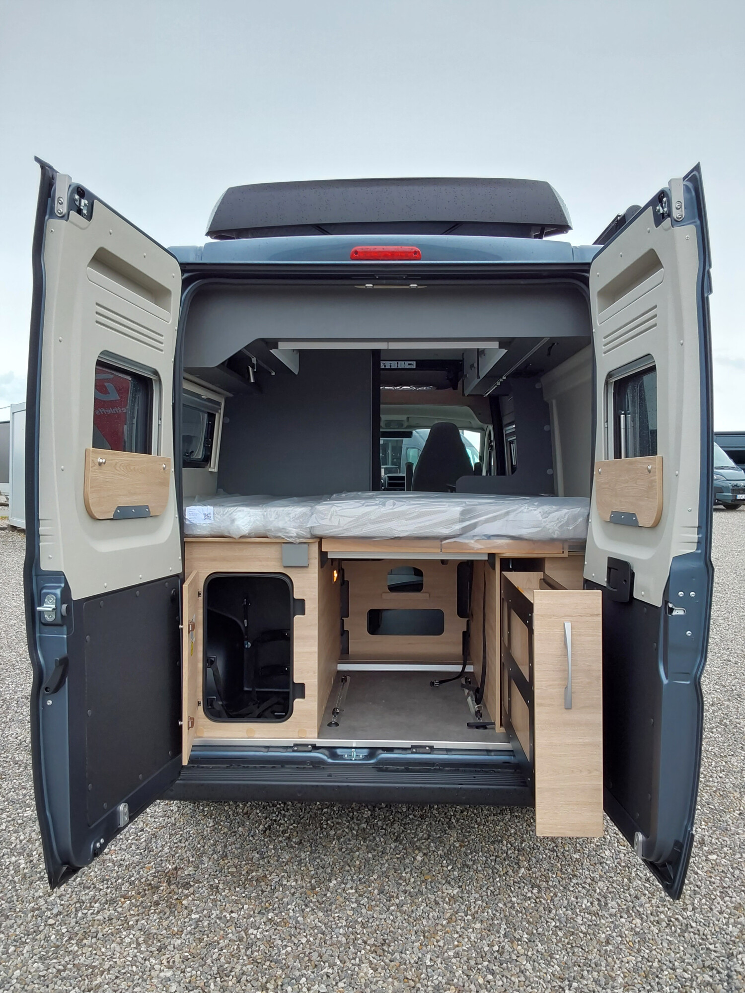 Dethleffs Globetrail 600 DS Combi 6D, AWT iso+beheizt - Bild 3