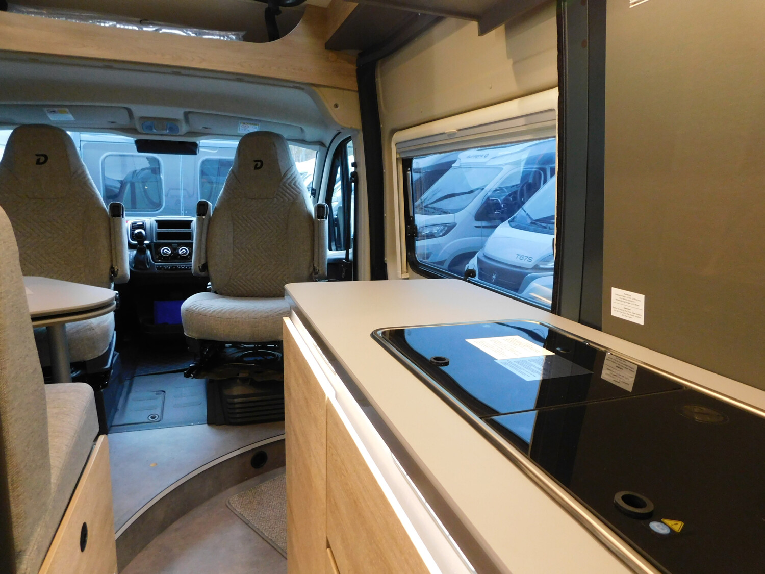 Dethleffs Globetrail 600 DS Combi 6D, AWT iso+beheizt - Bild 7