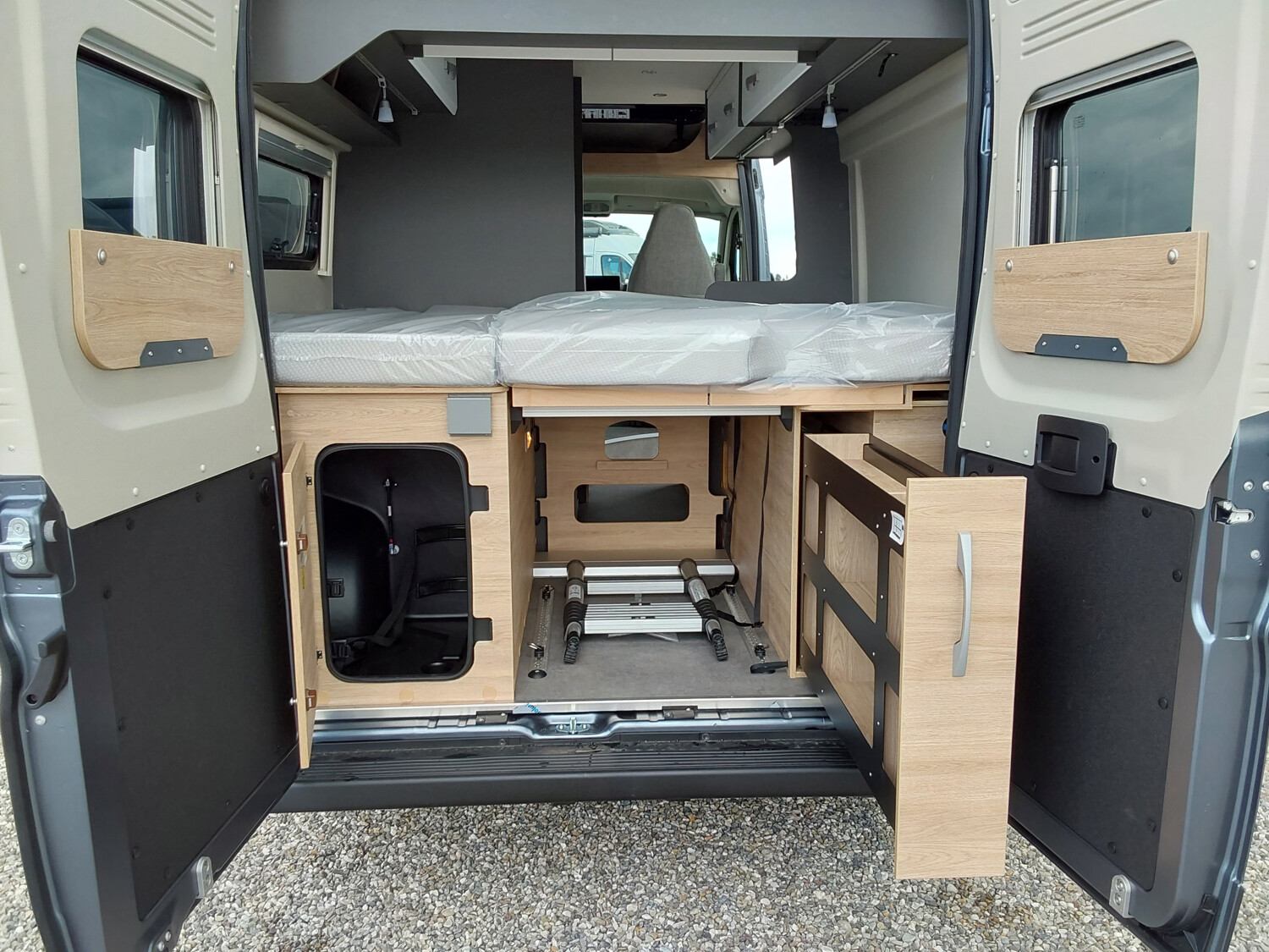 Dethleffs Globetrail 600 DS Automatik,Combi6D, Digital-Pkt - Bild 6