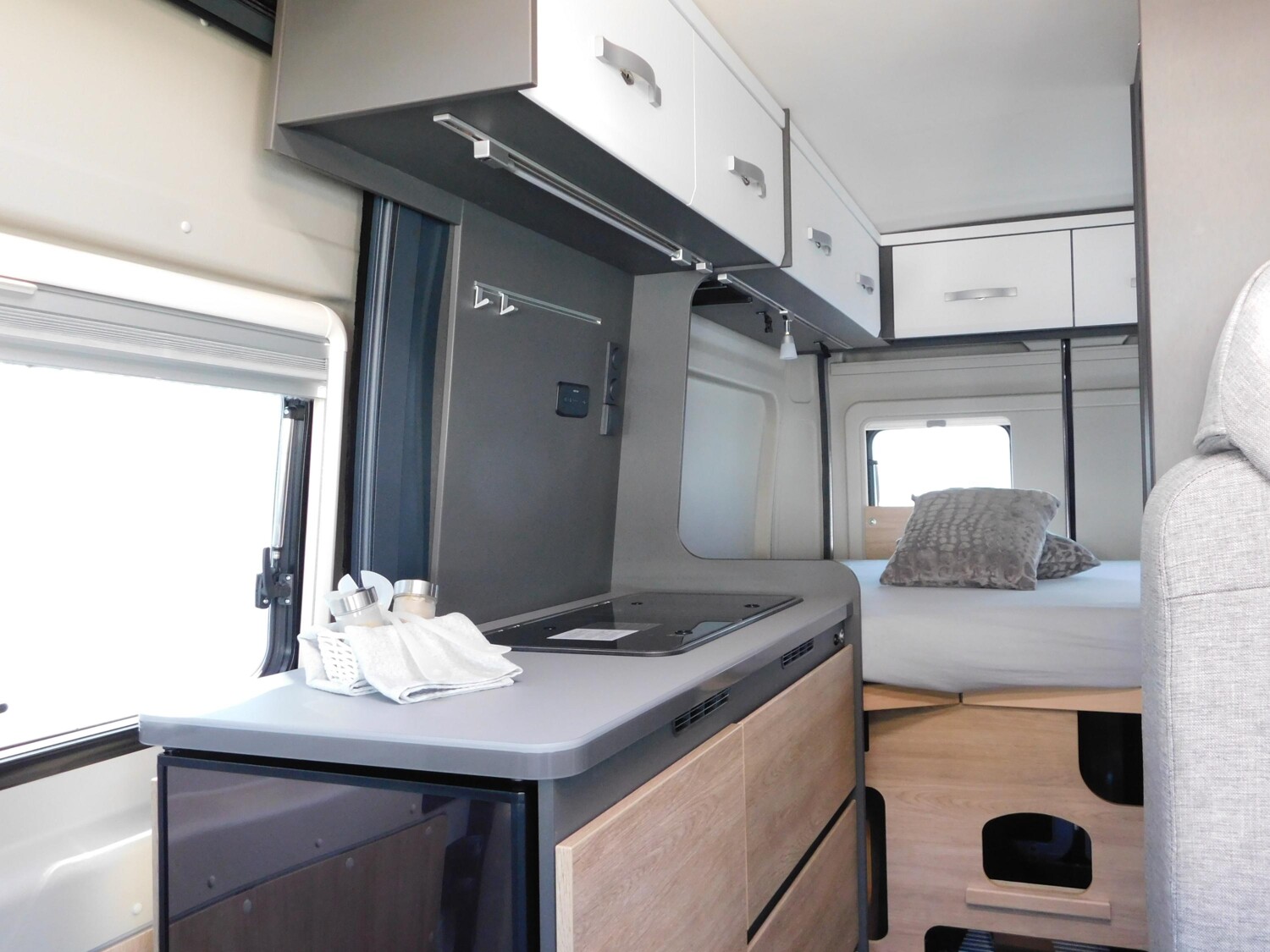 Dethleffs Globetrail 600 DS Combi6D+Schlafdach+Alle Pakete - Bild 8