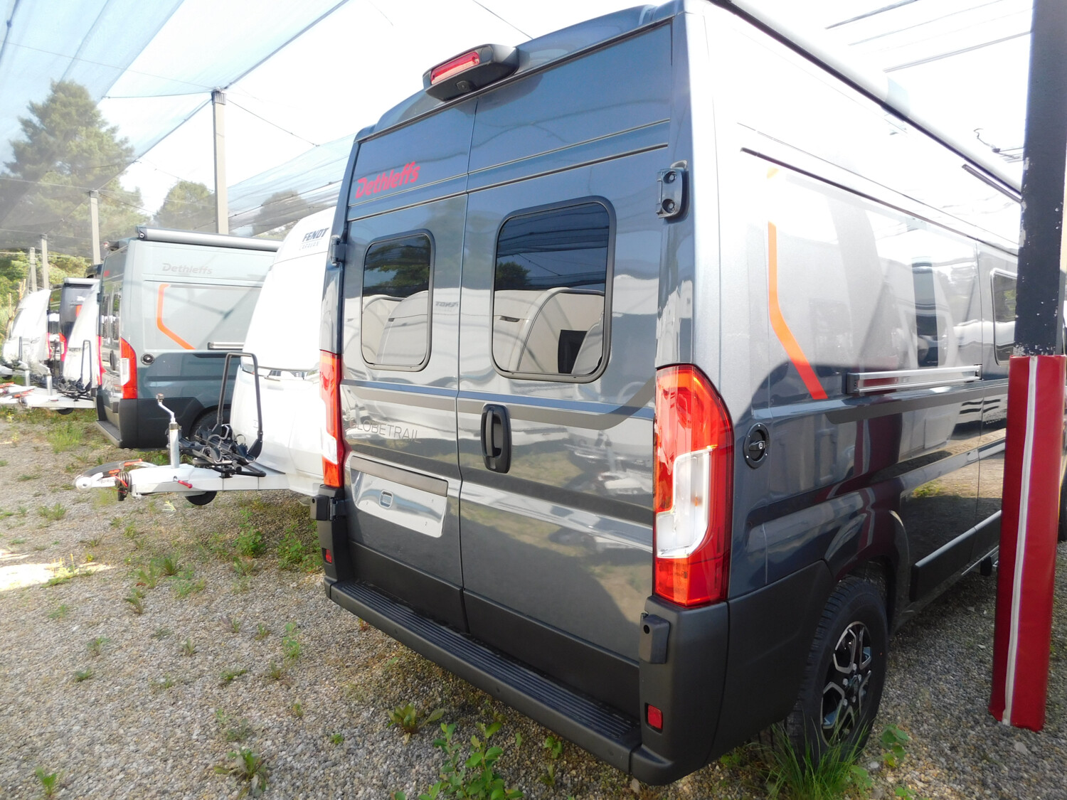 Dethleffs Globetrail 600 DS Ohne Aufstelldach, Combi 6DE - Bild 6