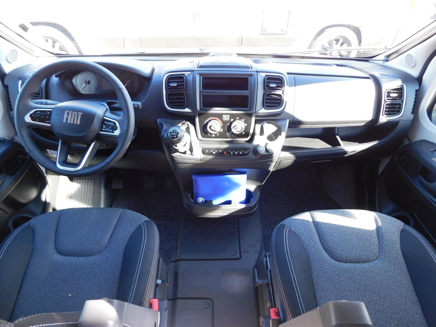 Dethleffs Globetrail Active 600 DS mit Schlafdach - Bild 6