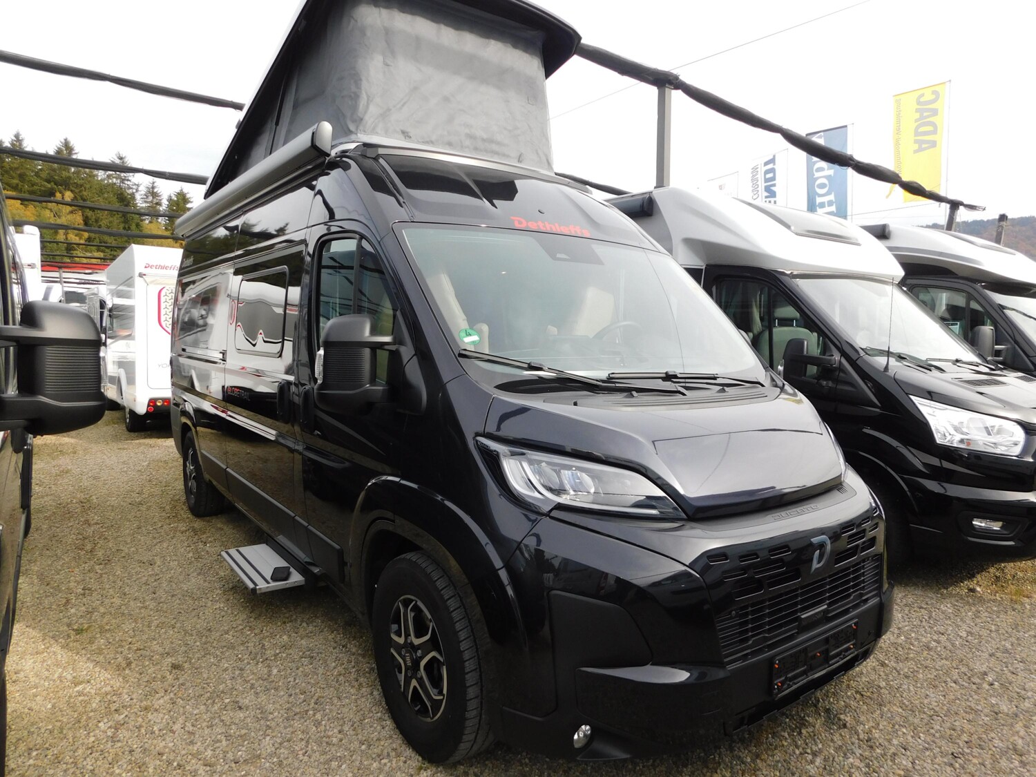 Dethleffs Globetrail 600 DS Fiat Verfügbar ab November 2025 - Dethleffs Reisemobil 2025 Dethleffs Globetrail 600 DS Fiat Verfügbar ab November 2025