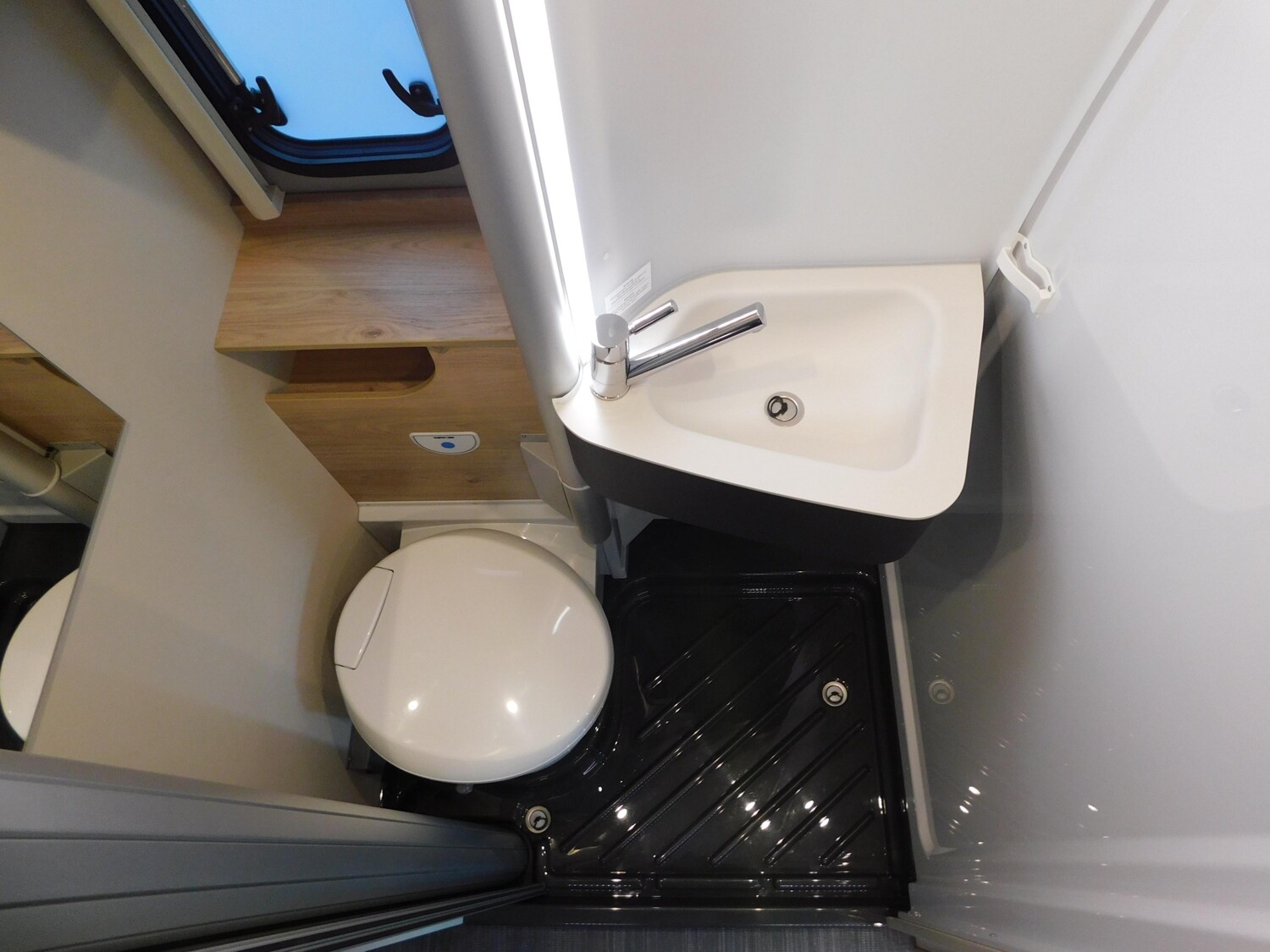 Dethleffs Globetrail 600 DS Fiat Verfügbar ab November 2025 - Dethleffs Reisemobil 2025 - Bild 17 Dethleffs Globetrail 600 DS Fiat Verfügbar ab November 2025 - Bild 17