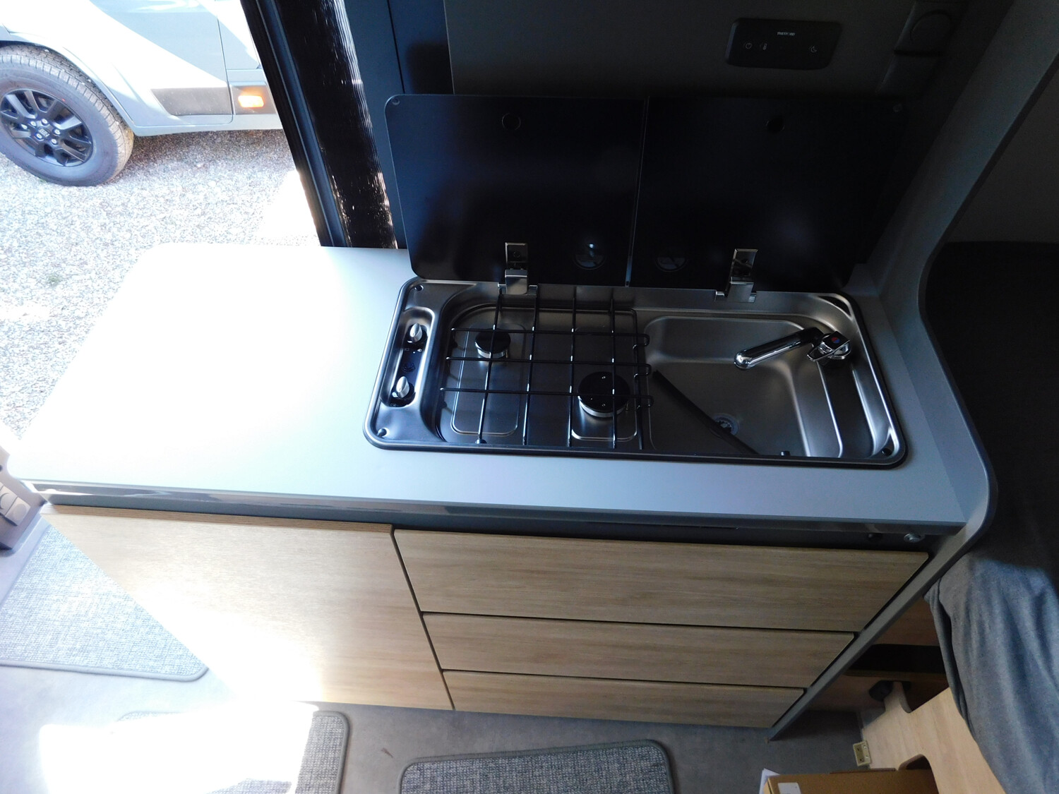 Dethleffs Globetrail 600 DS Fiat Digital-Pkt, Aufstelldach - Bild 10