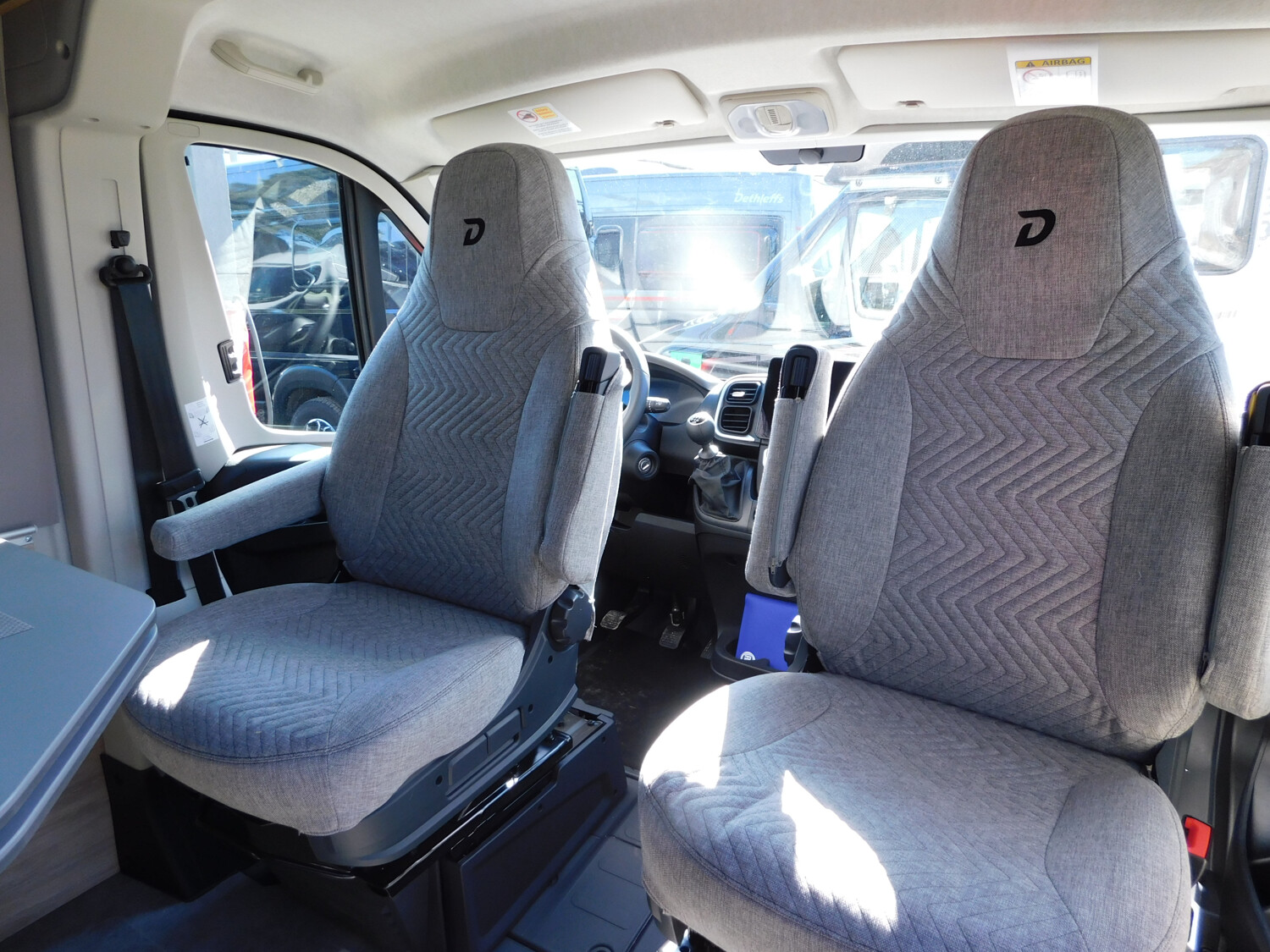 Dethleffs Globetrail 600 DS Fiat Digital-Pkt, Aufstelldach - Bild 8