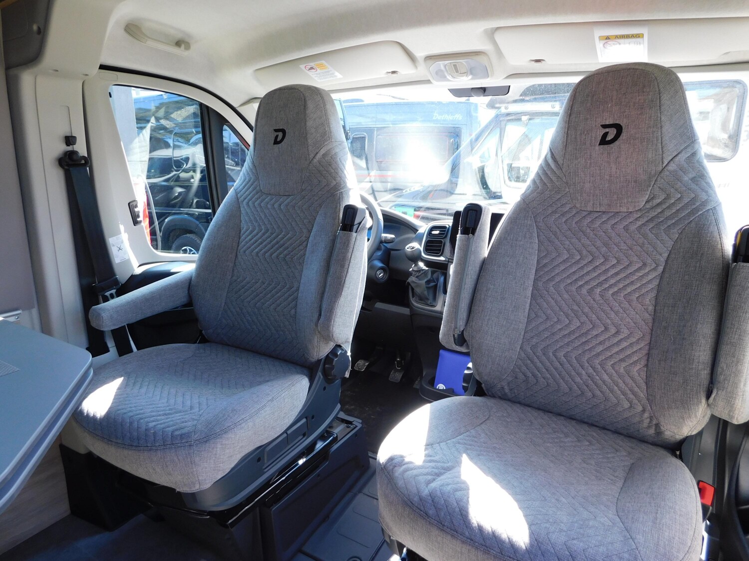 Dethleffs Globetrail 600 DS Fiat Digital-Pkt + Komfort-Pkt - Bild 8